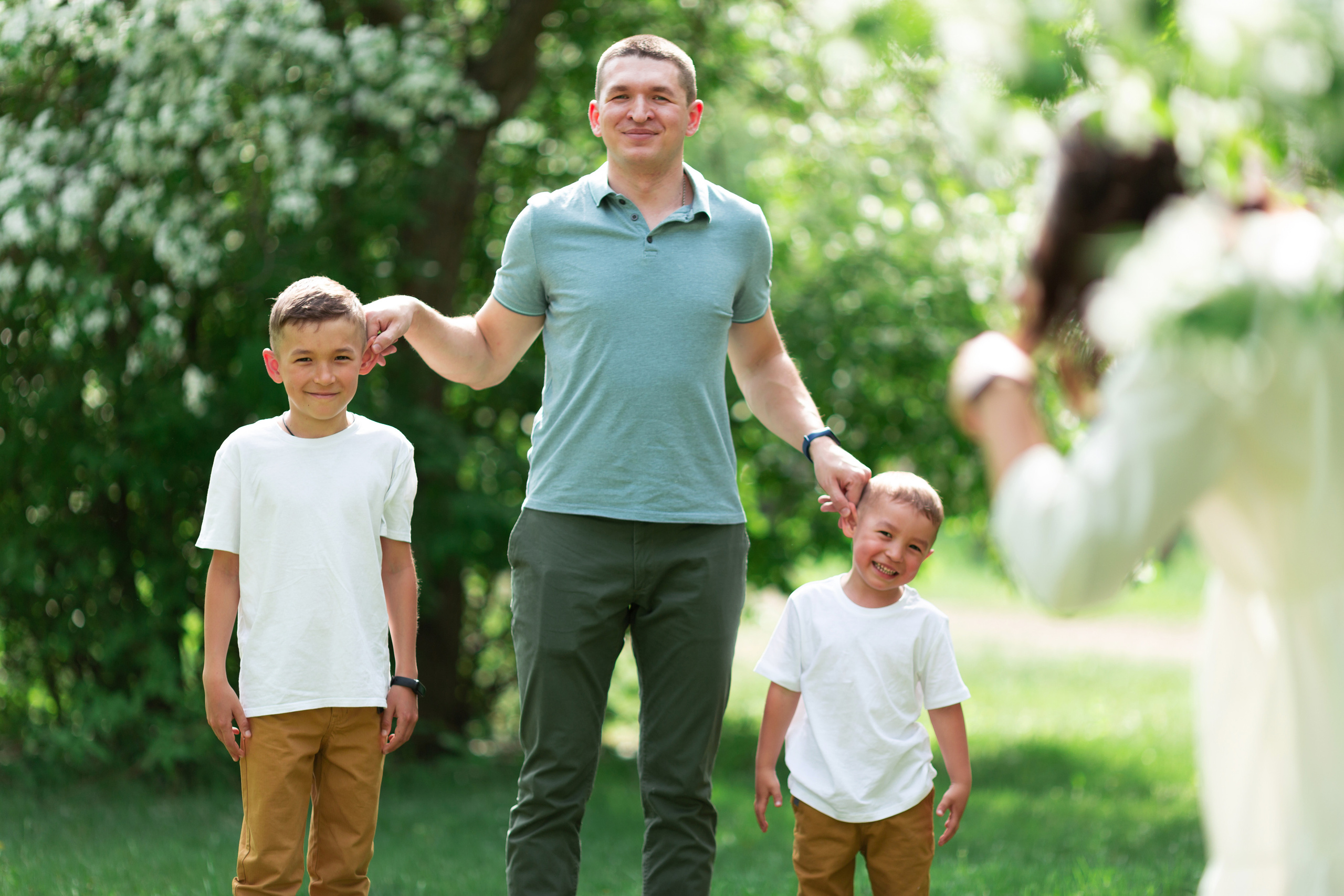 Цветущий май. Бигильдина Роза фотограф в Челябинске. Выпускные альбомы