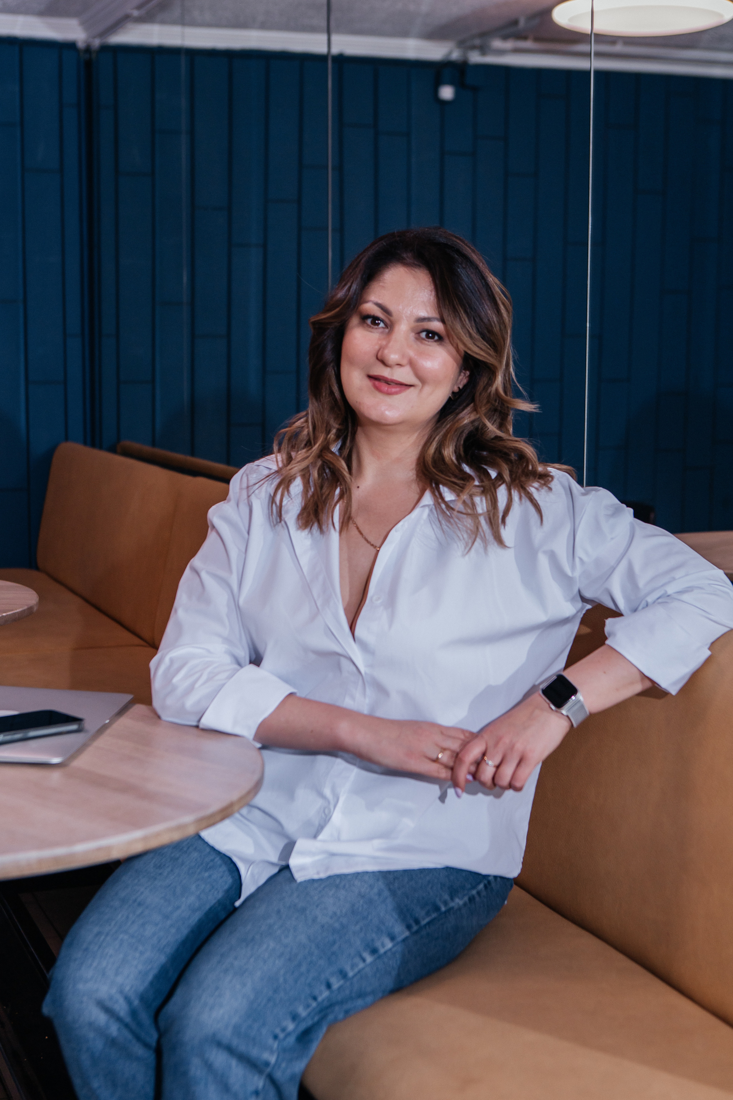 Контент-съёмка для финансового советника Любовь Черёмина. Контент-фотограф в Абакане Наталья Нагибина