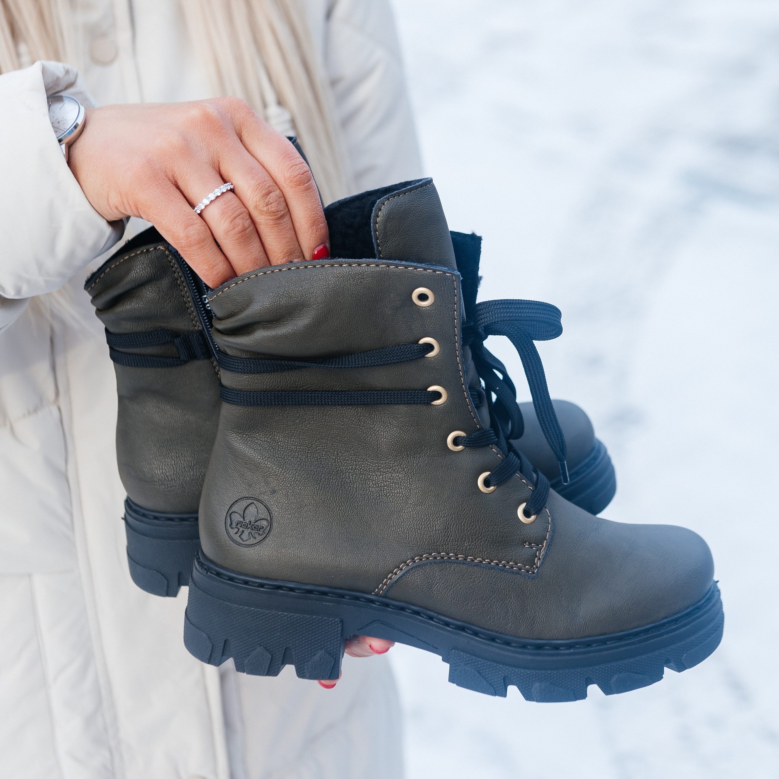 Контент для магазина Rieker&EuroShoes. Контент-фотограф в Абакане Наталья Нагибина