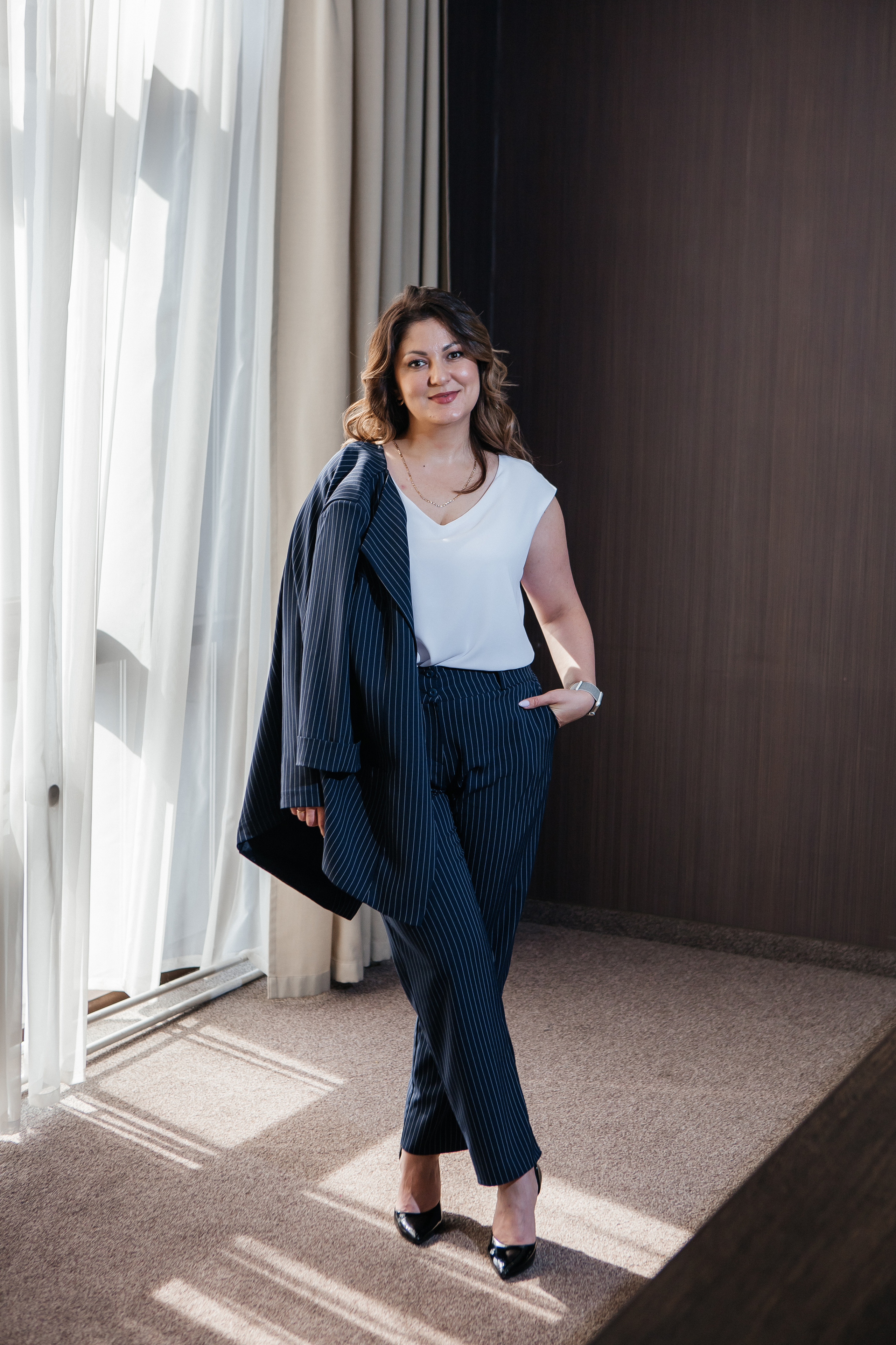 Контент-съёмка для финансового советника Любовь Черёмина. Контент-фотограф в Абакане Наталья Нагибина