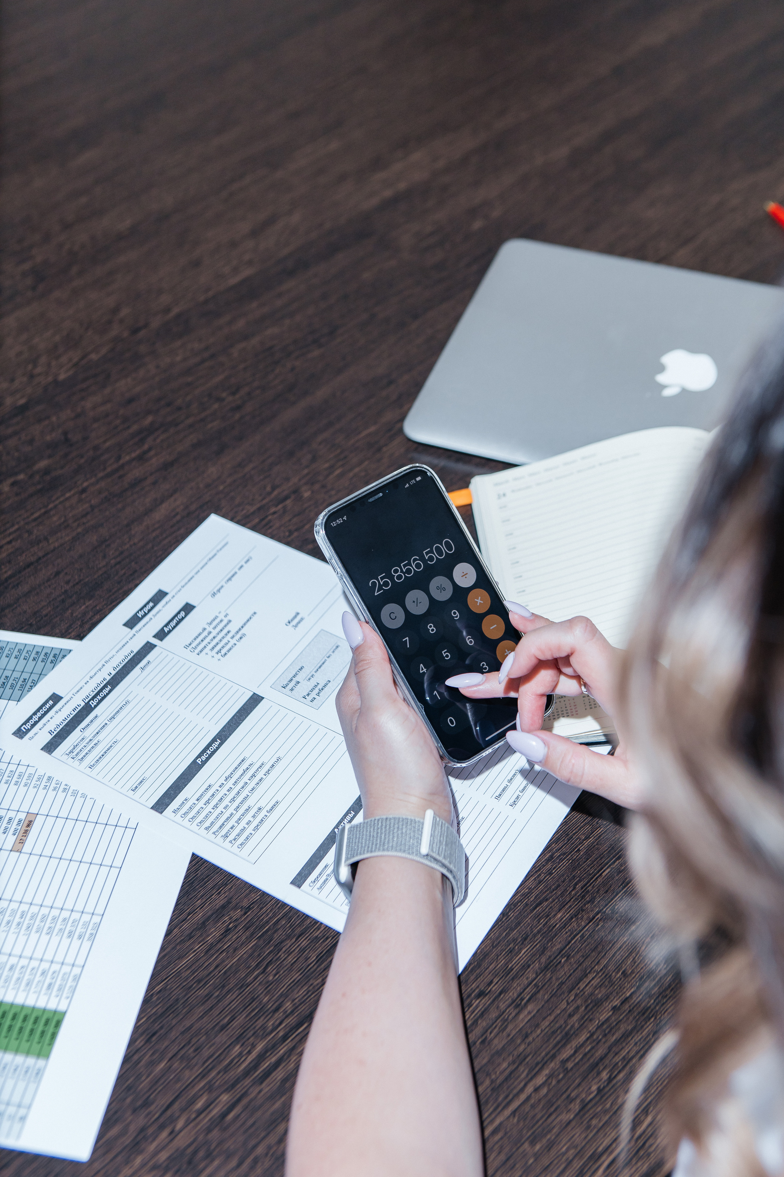 Контент-съёмка для финансового советника Любовь Черёмина. Контент-фотограф в Абакане Наталья Нагибина