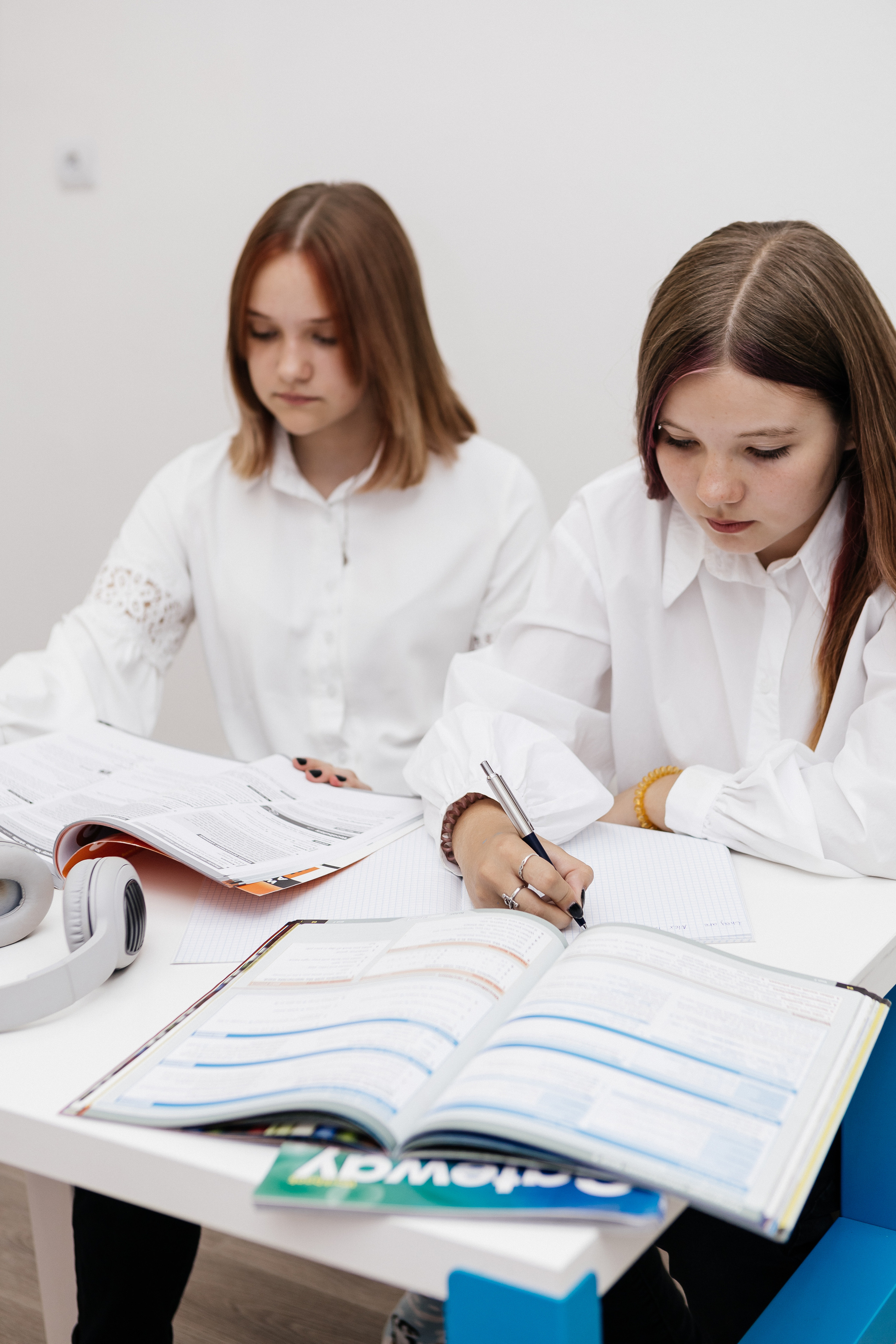 Контент-сьёмка для языкового центра Neuroland. Контент-фотограф в Абакане Наталья Нагибина