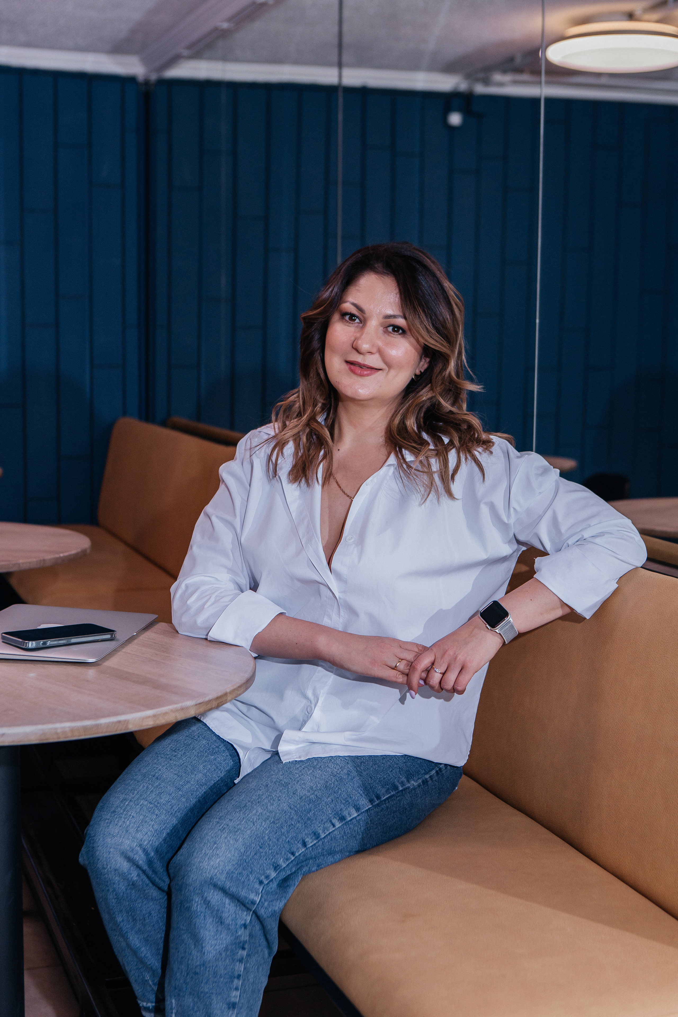 Контент-съёмка для финансового советника Любовь Черёмина. Контент-фотограф в Абакане Наталья Нагибина