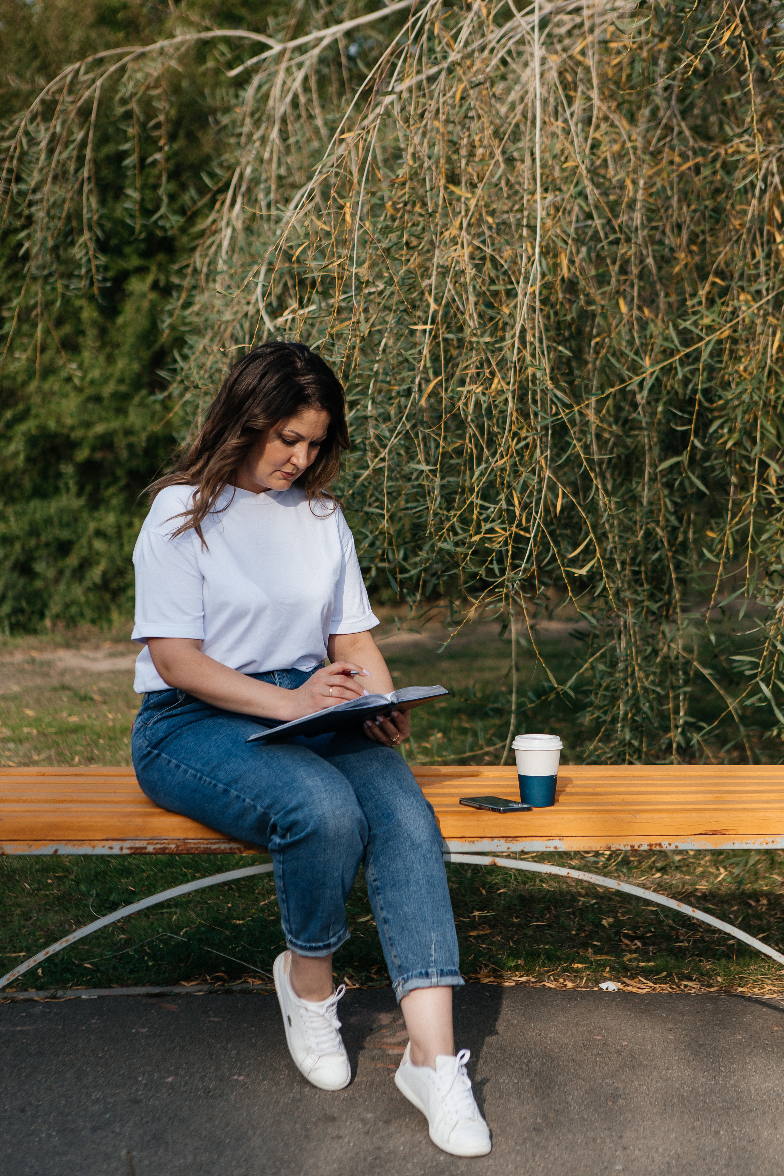 Контент-съёмка для финансового советника Любовь Черёмина. Контент-фотограф в Абакане Наталья Нагибина