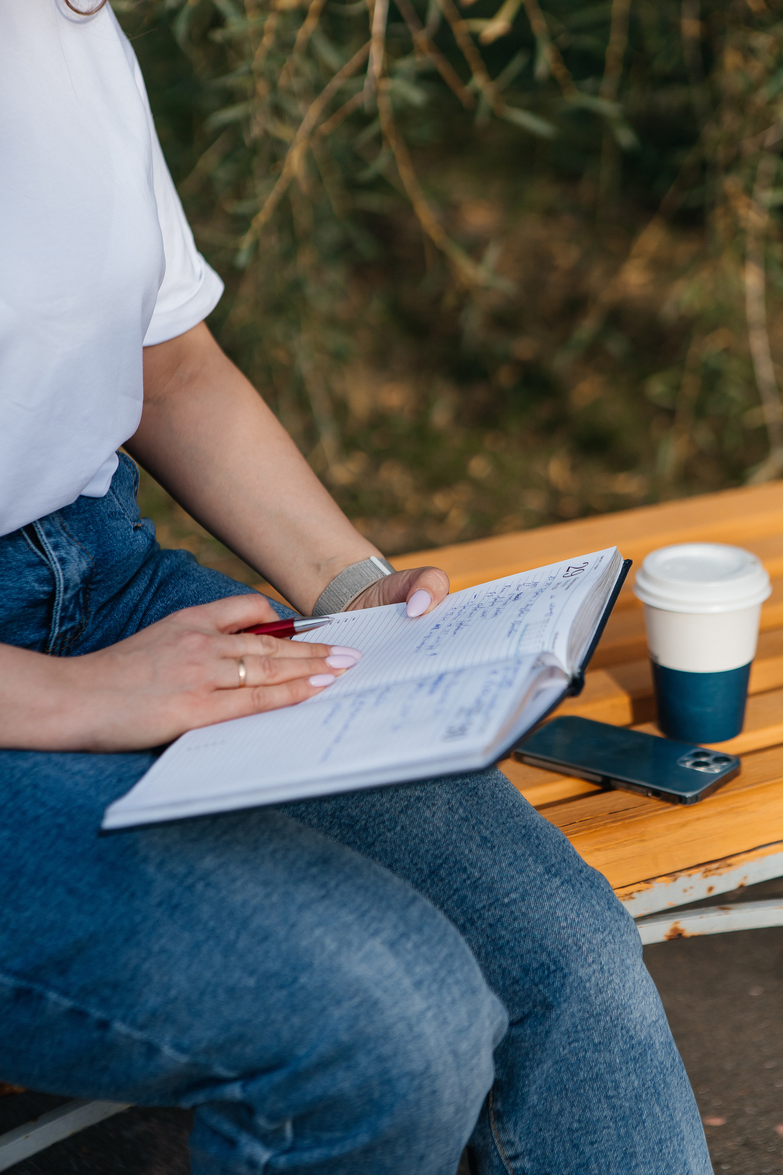 Контент-съёмка для финансового советника Любовь Черёмина. Контент-фотограф в Абакане Наталья Нагибина