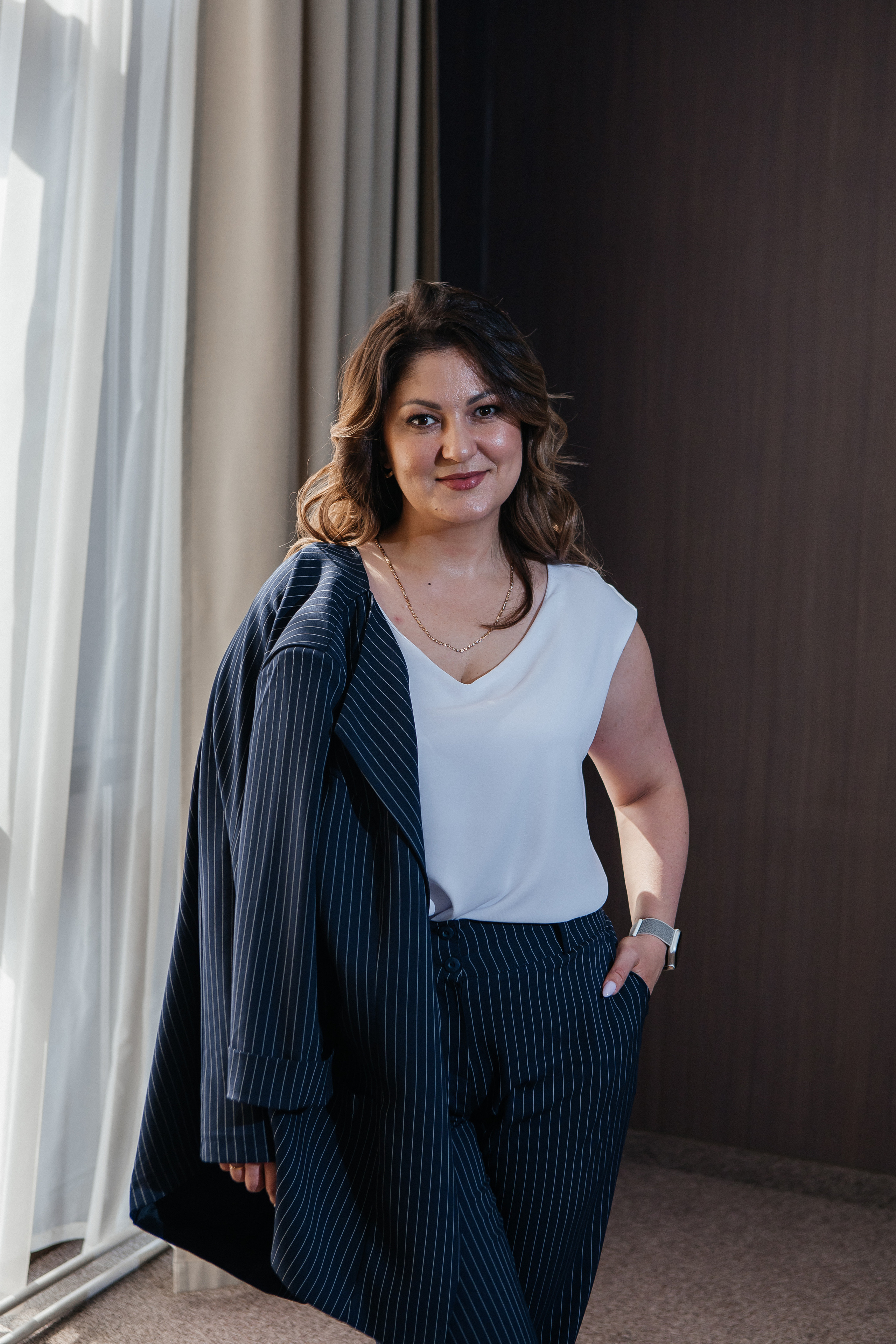 Контент-съёмка для финансового советника Любовь Черёмина. Контент-фотограф в Абакане Наталья Нагибина