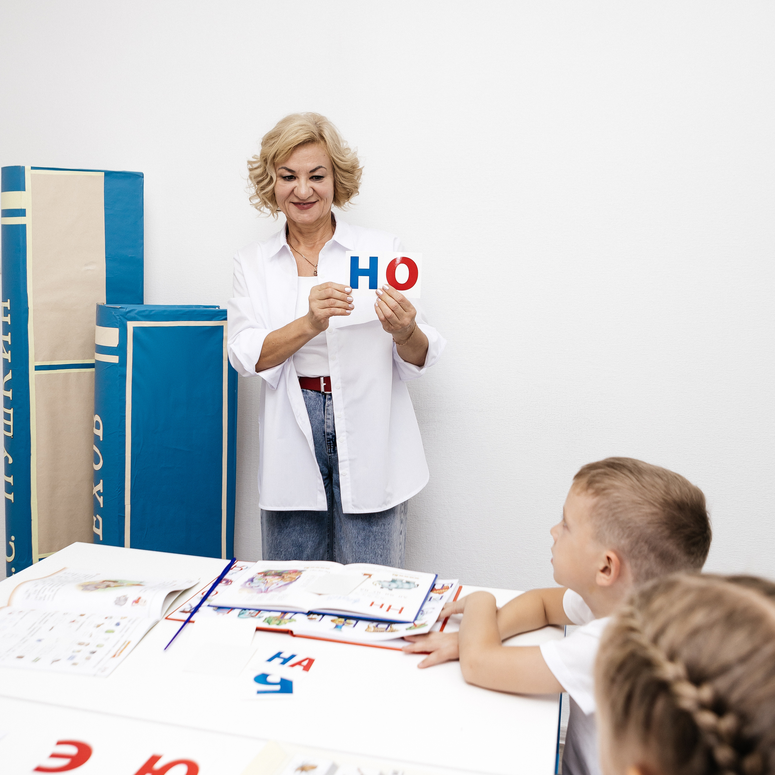 Контент-сьёмка для языкового центра Neuroland. Контент-фотограф в Абакане Наталья Нагибина