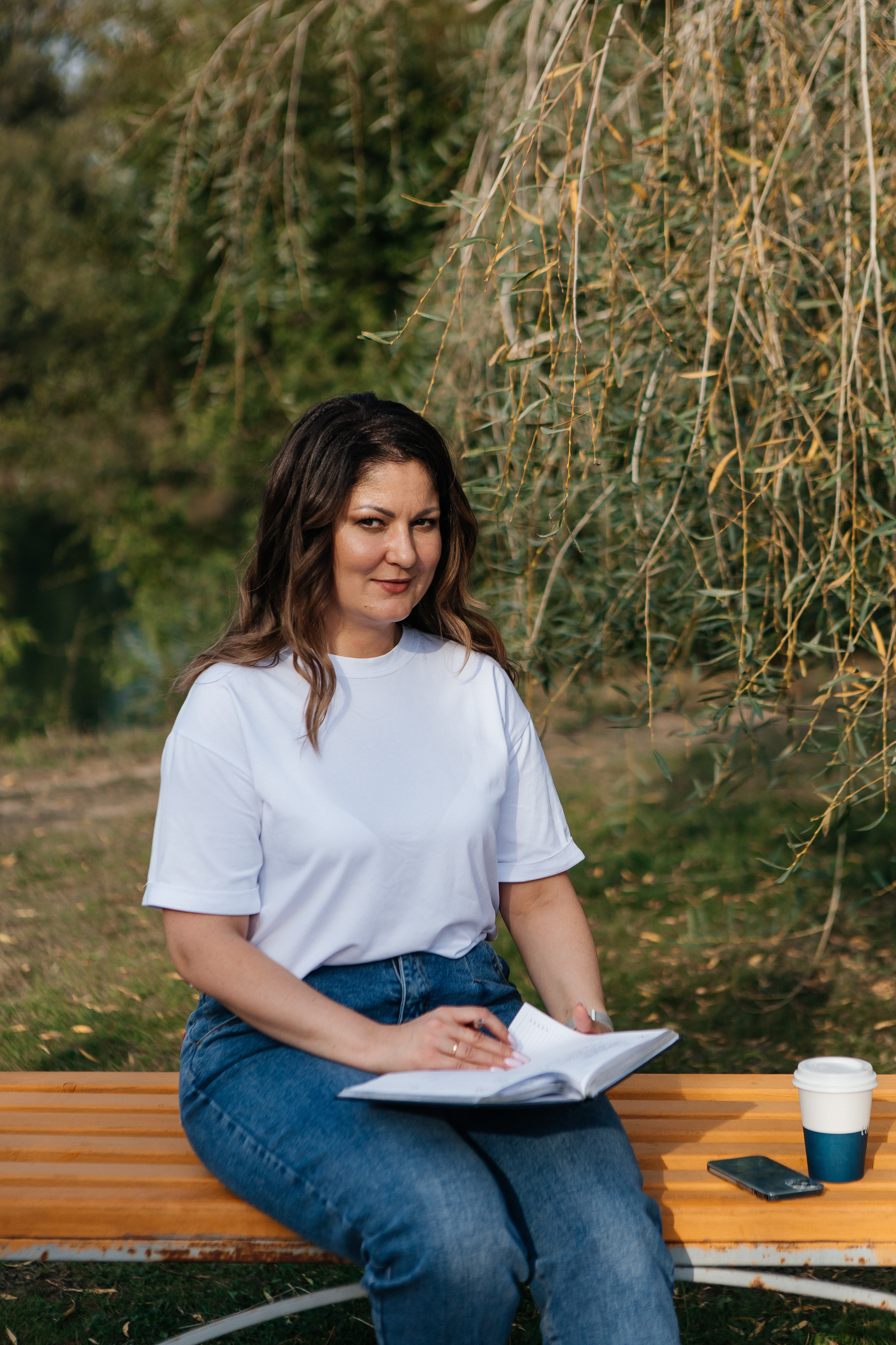 Контент-съёмка для финансового советника Любовь Черёмина. Контент-фотограф в Абакане Наталья Нагибина