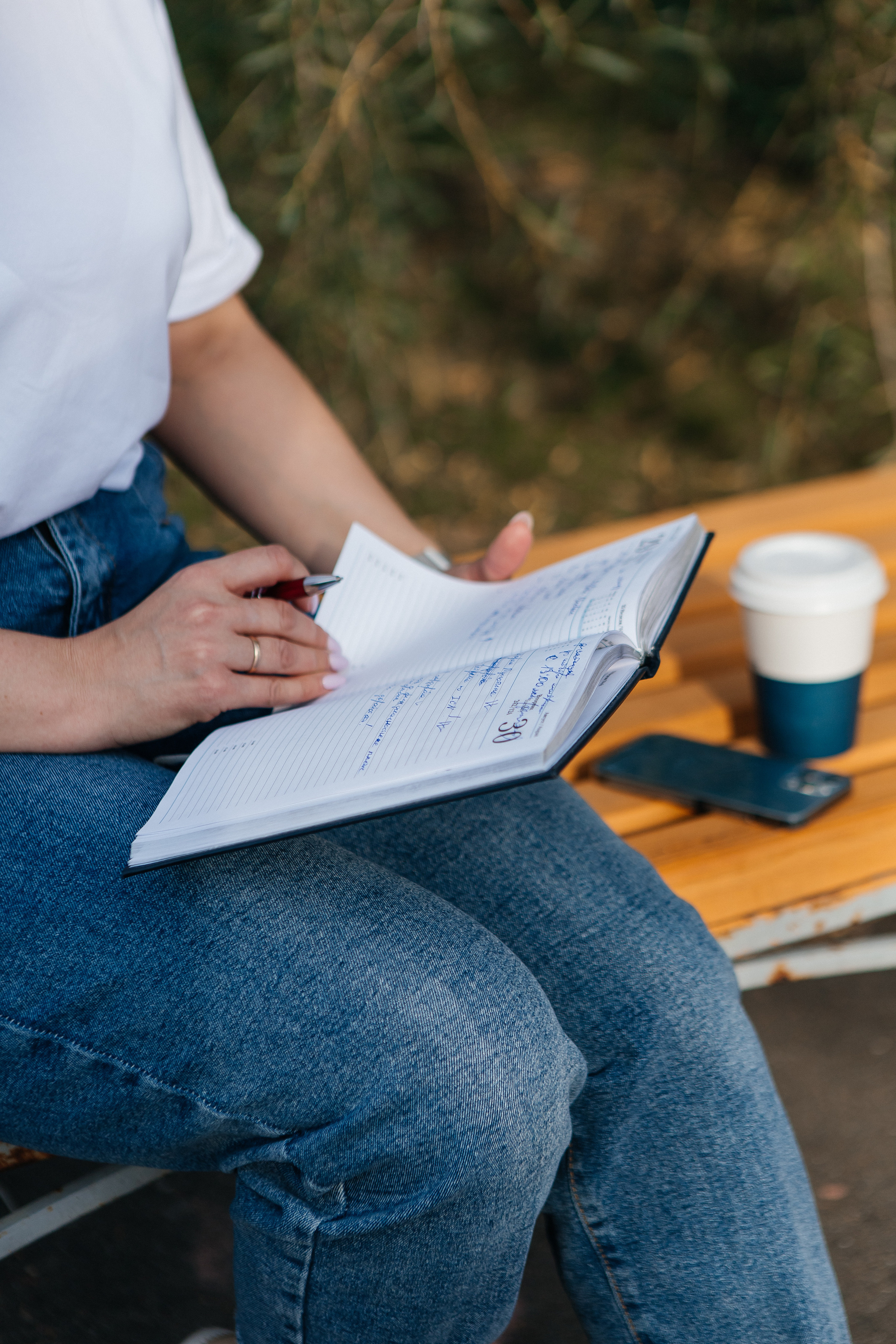 Контент-съёмка для финансового советника Любовь Черёмина. Контент-фотограф в Абакане Наталья Нагибина