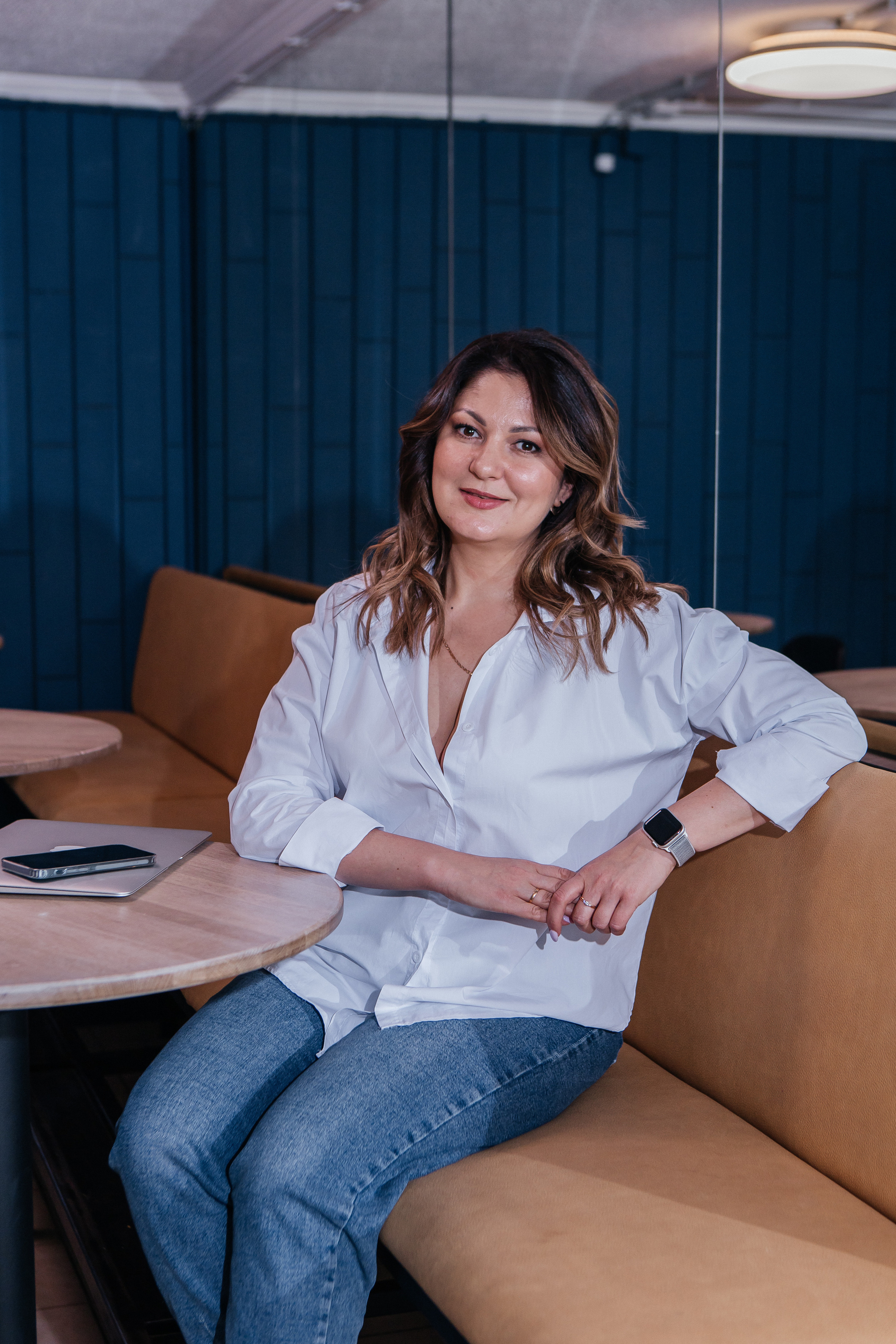 Контент-съёмка для финансового советника Любовь Черёмина. Контент-фотограф в Абакане Наталья Нагибина