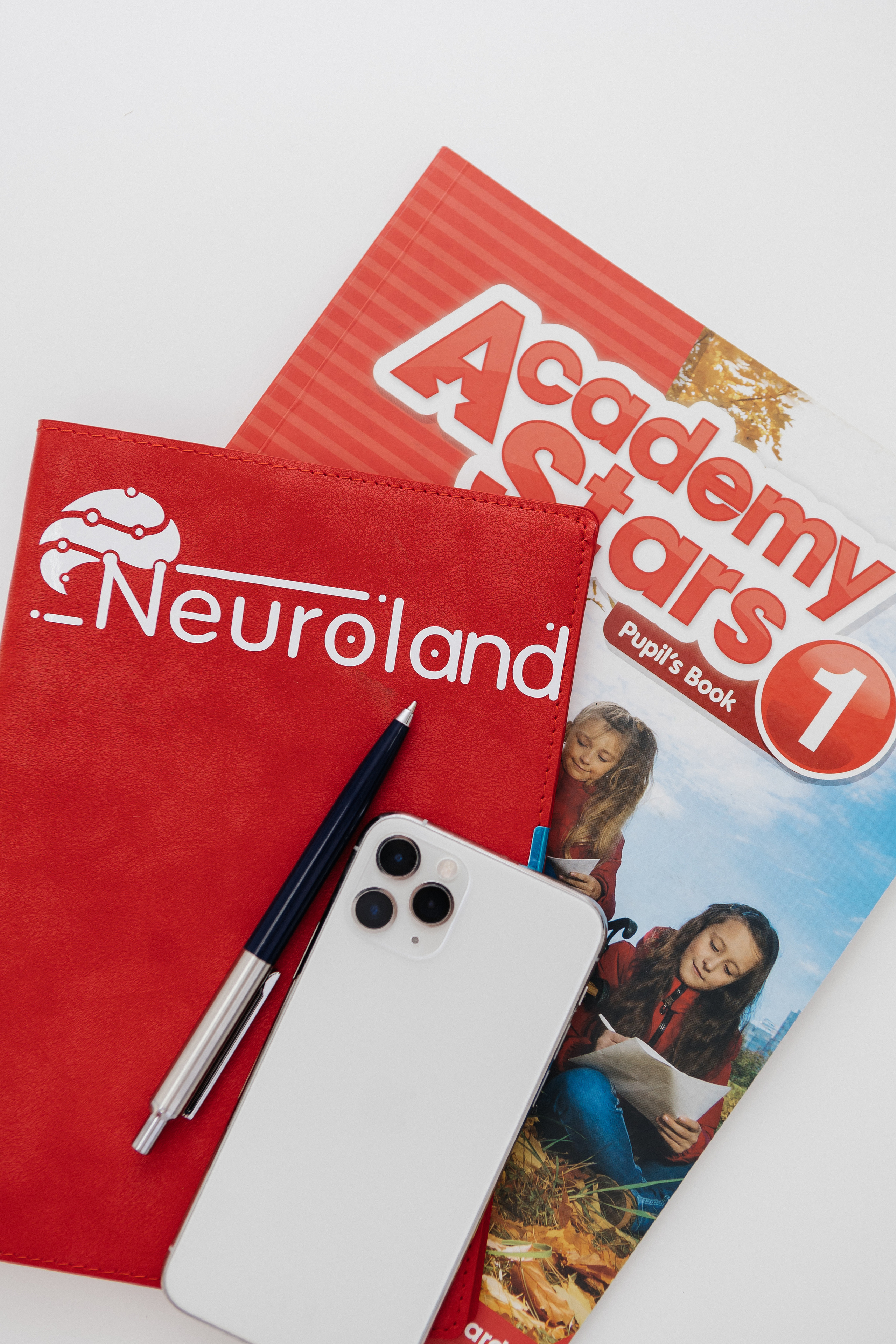 Контент-сьёмка для языкового центра Neuroland. Контент-фотограф в Абакане Наталья Нагибина