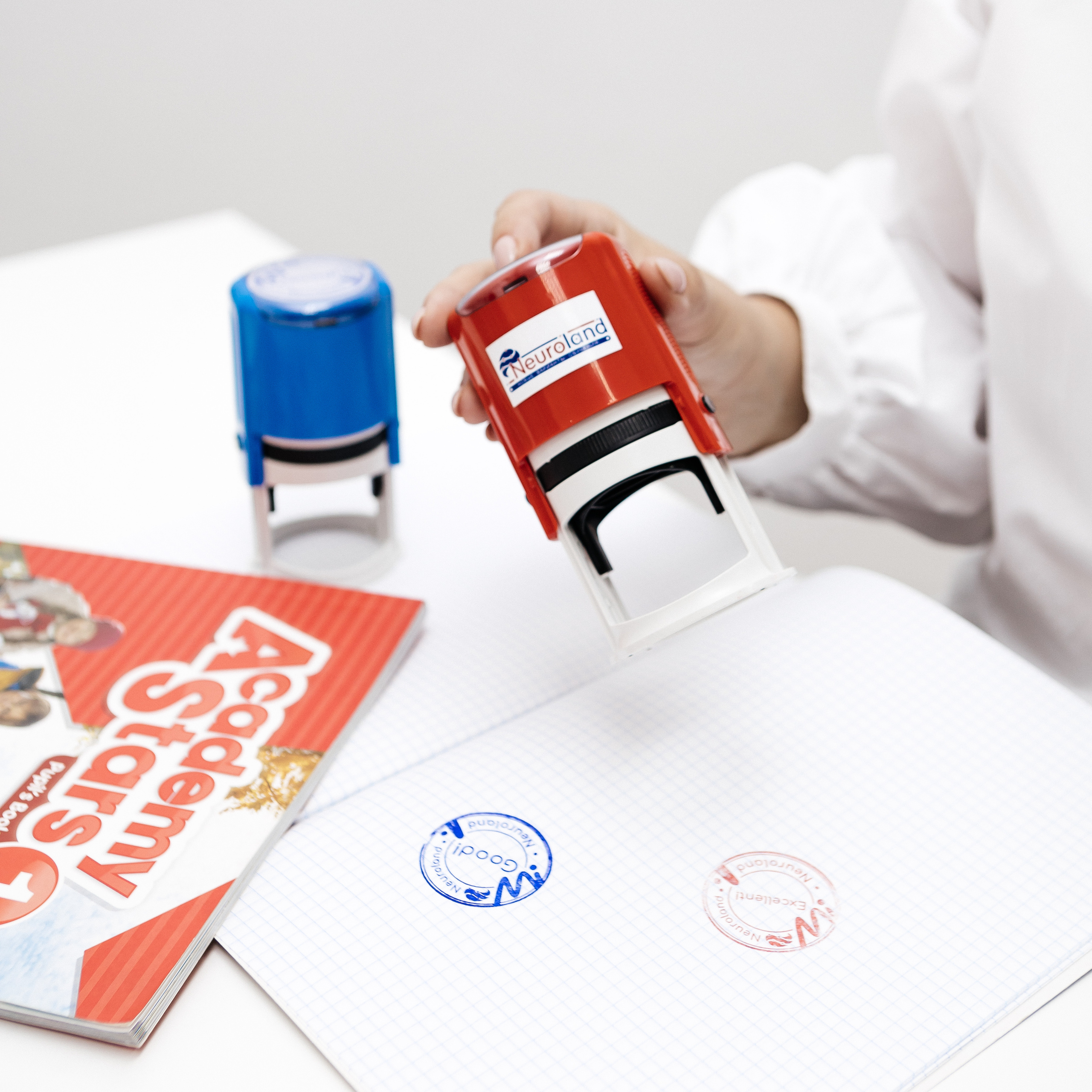 Контент-сьёмка для языкового центра Neuroland. Контент-фотограф в Абакане Наталья Нагибина