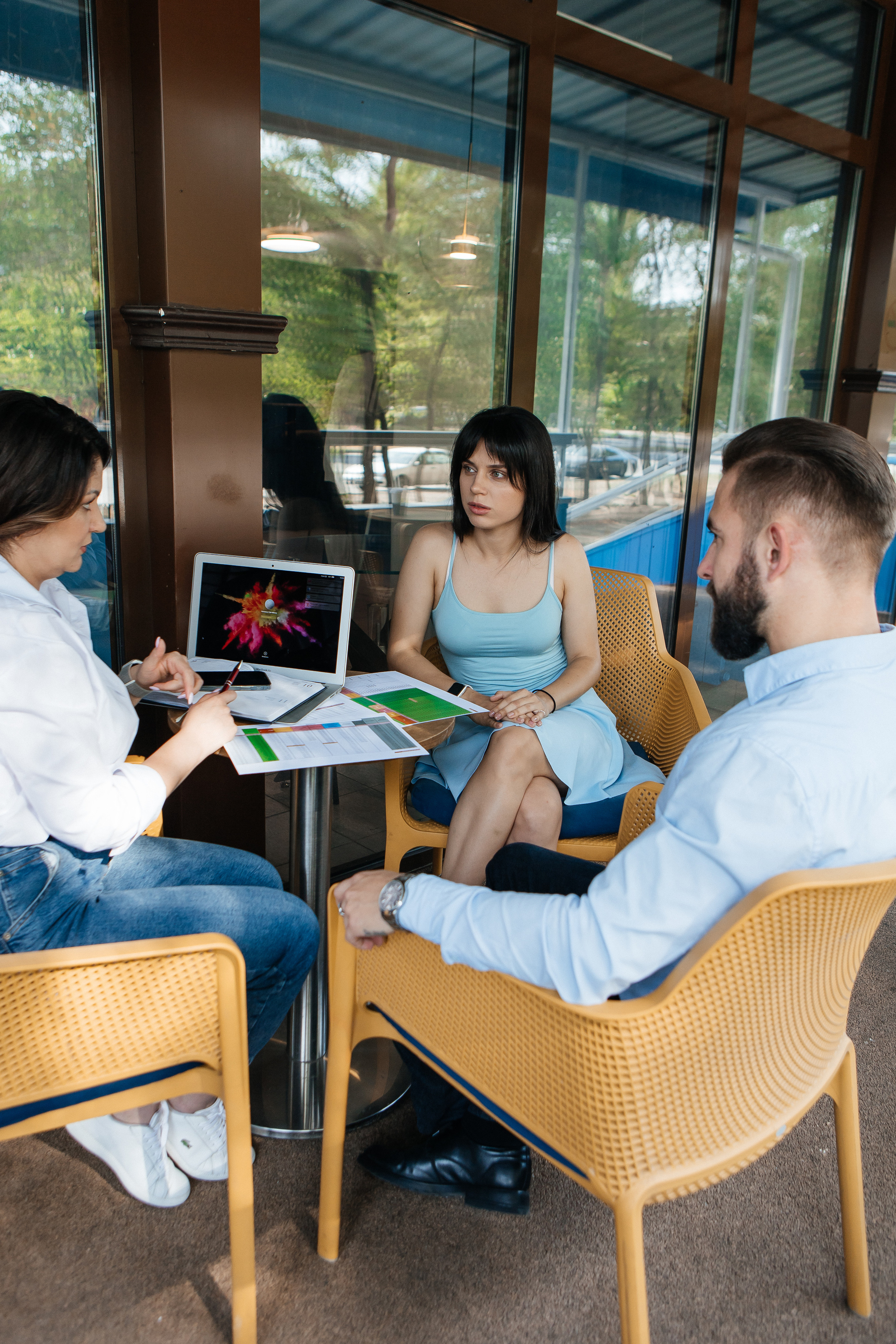 Контент-съёмка для финансового советника Любовь Черёмина. Контент-фотограф в Абакане Наталья Нагибина