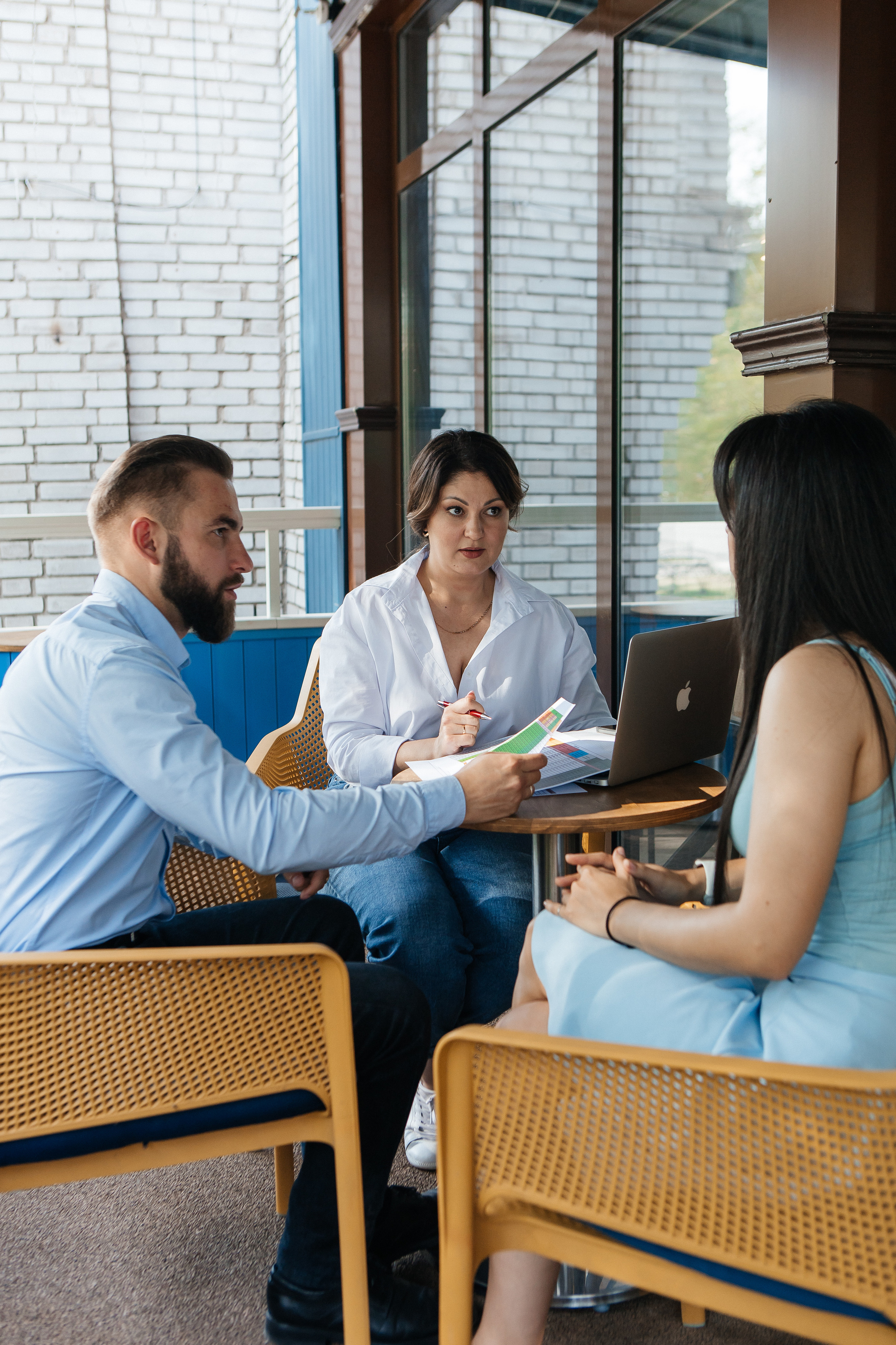 Контент-съёмка для финансового советника Любовь Черёмина. Контент-фотограф в Абакане Наталья Нагибина