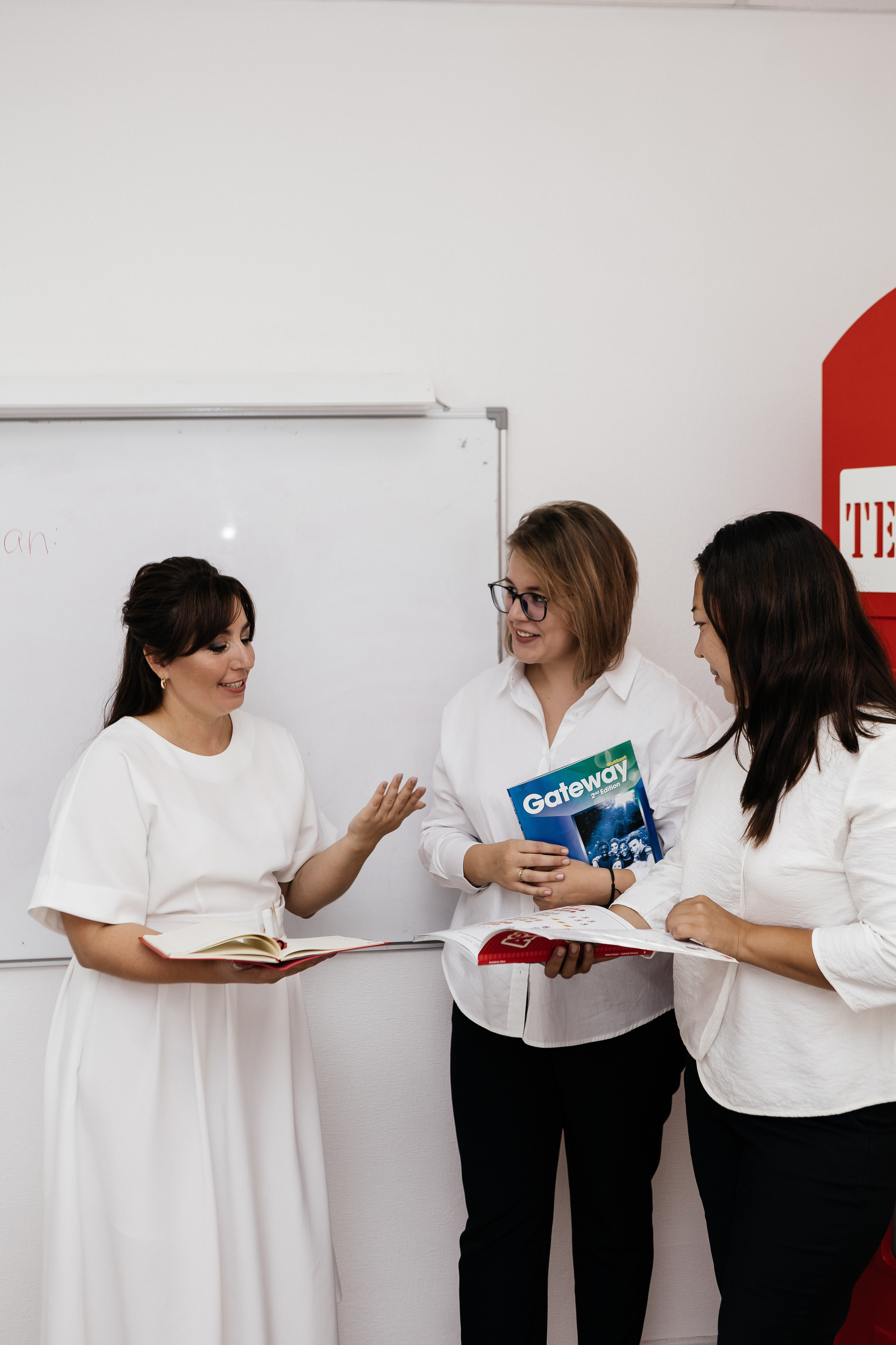 Контент-сьёмка для языкового центра Neuroland. Контент-фотограф в Абакане Наталья Нагибина