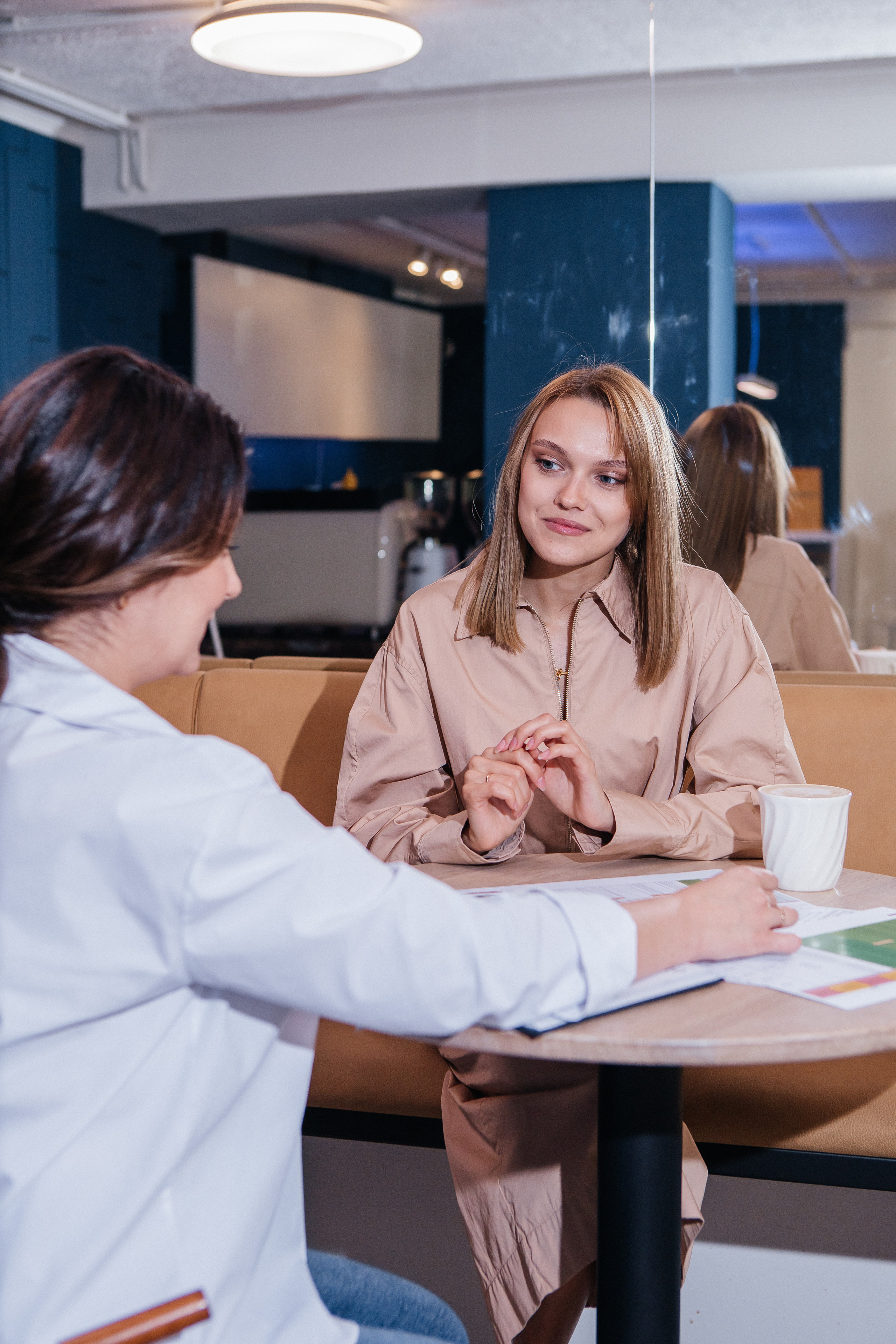 Контент-съёмка для финансового советника Любовь Черёмина. Контент-фотограф в Абакане Наталья Нагибина