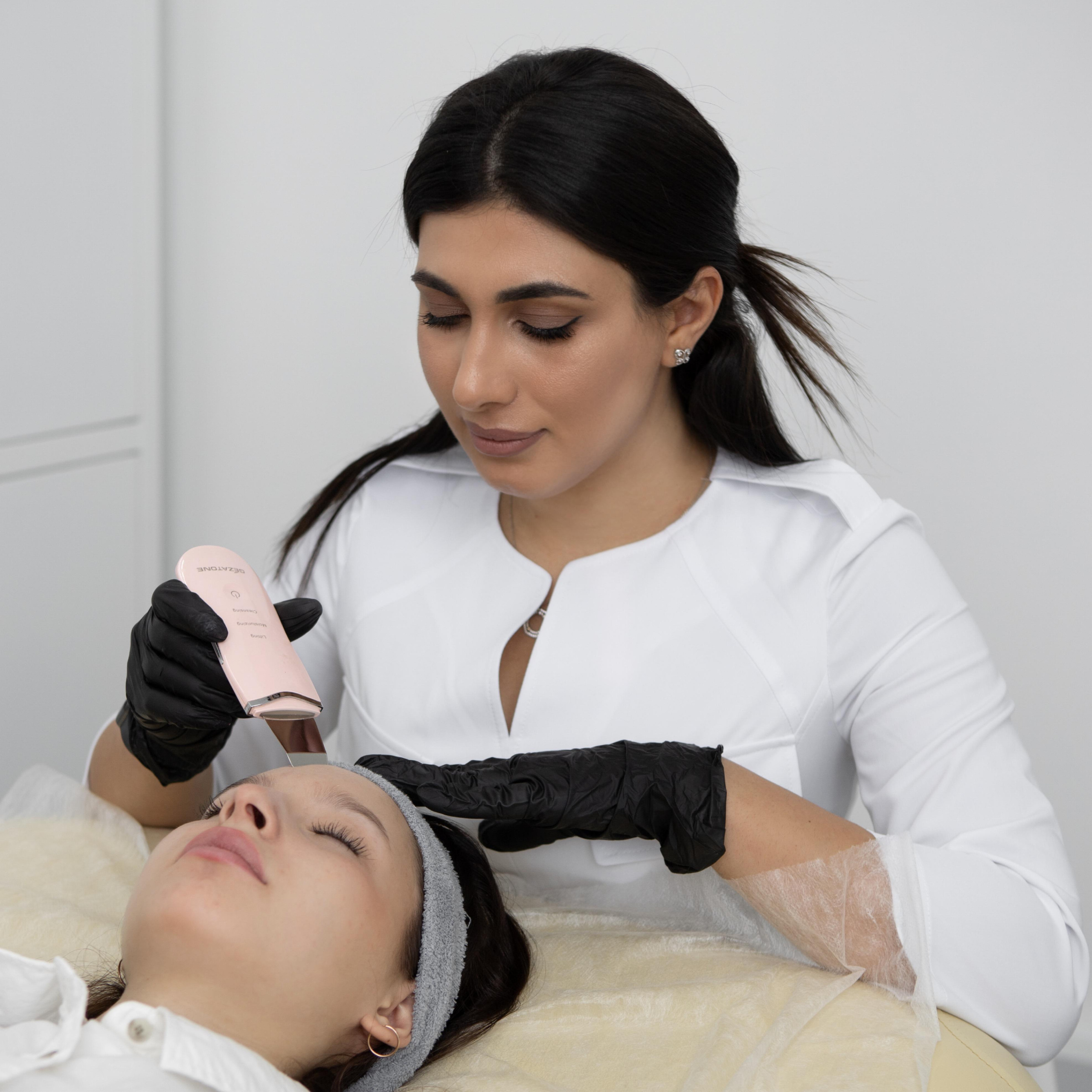 Контент-съёмка для косметолога Кенуль. Контент-фотограф в Абакане Наталья Нагибина