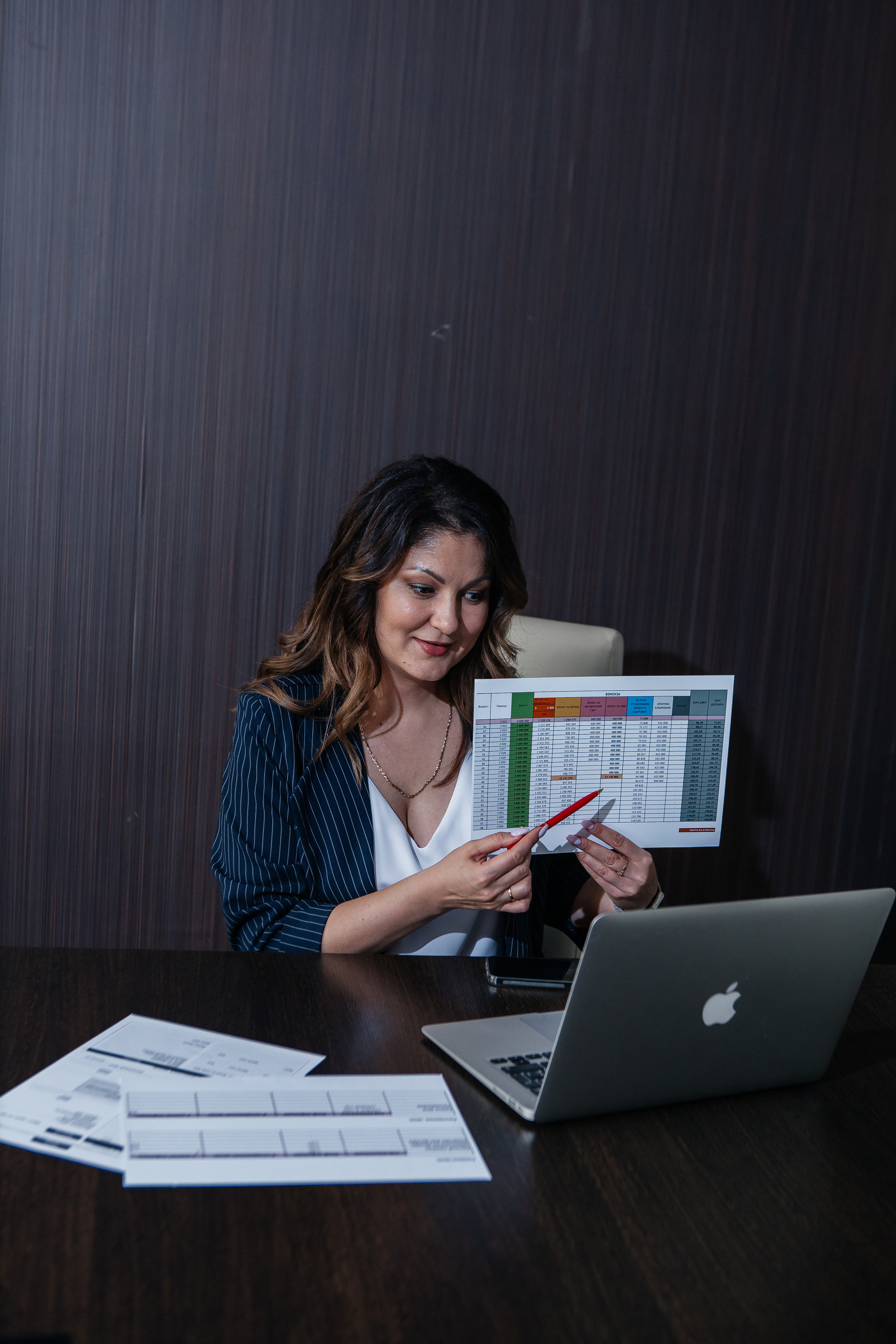 Контент-съёмка для финансового советника Любовь Черёмина. Контент-фотограф в Абакане Наталья Нагибина