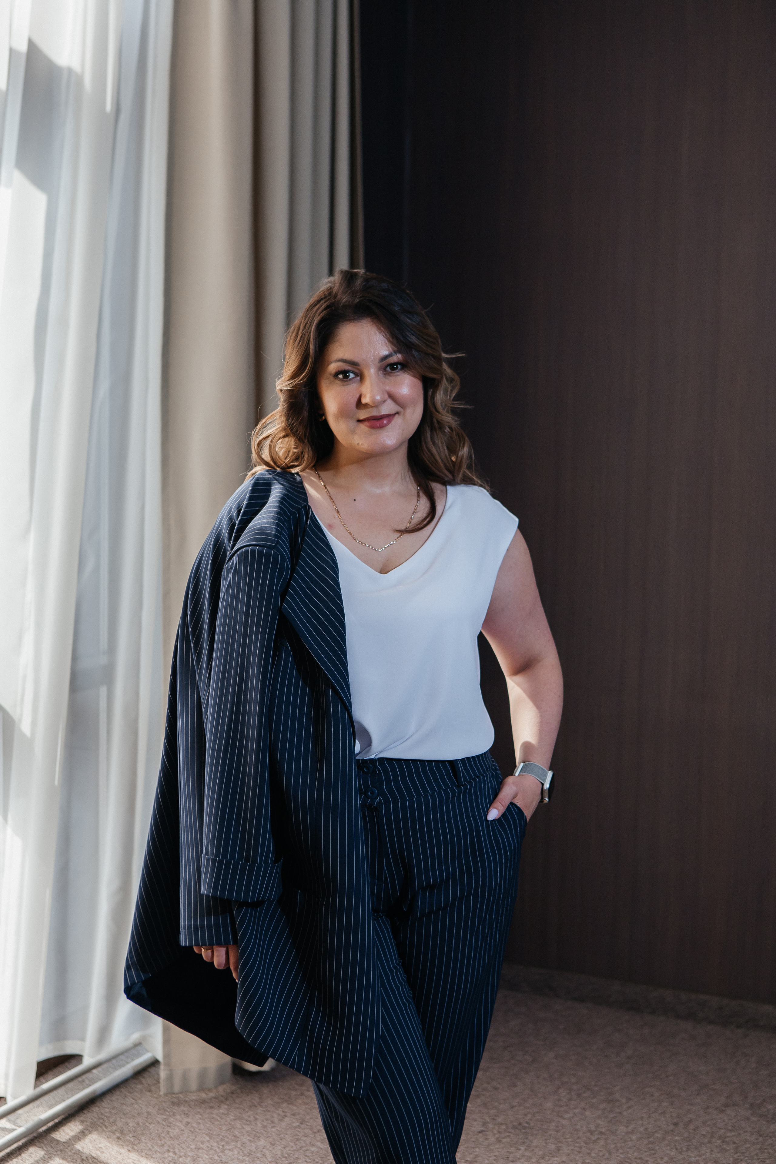 Контент-съёмка для финансового советника Любовь Черёмина. Контент-фотограф в Абакане Наталья Нагибина