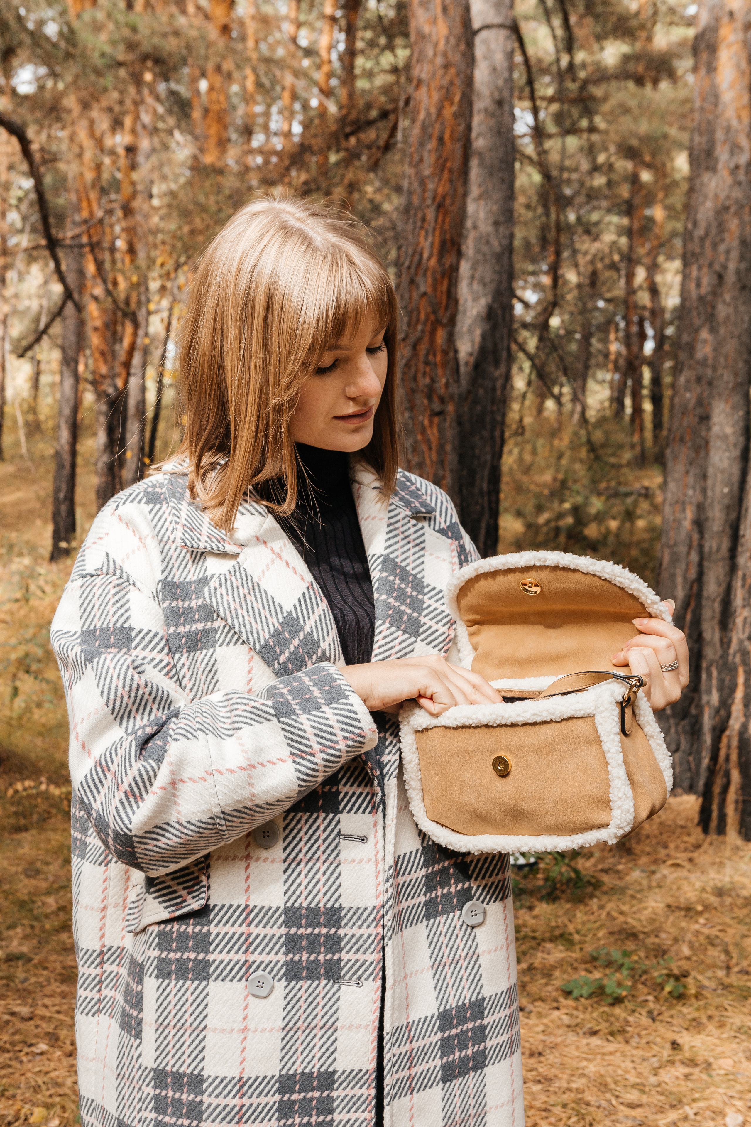 Контент-съёмка для магазина RomisShoes. Контент-фотограф в Абакане Наталья Нагибина