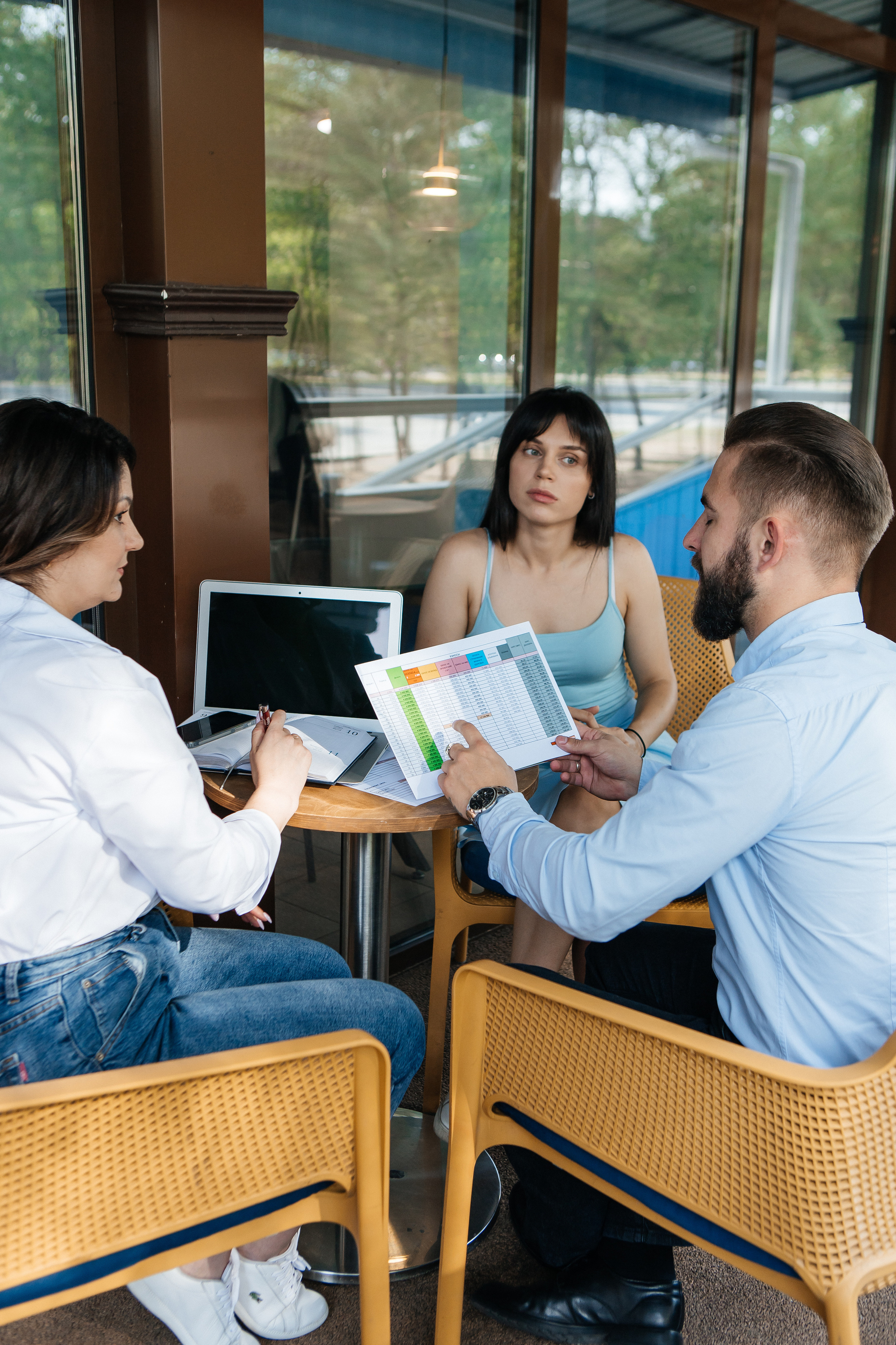 Контент-съёмка для финансового советника Любовь Черёмина. Контент-фотограф в Абакане Наталья Нагибина