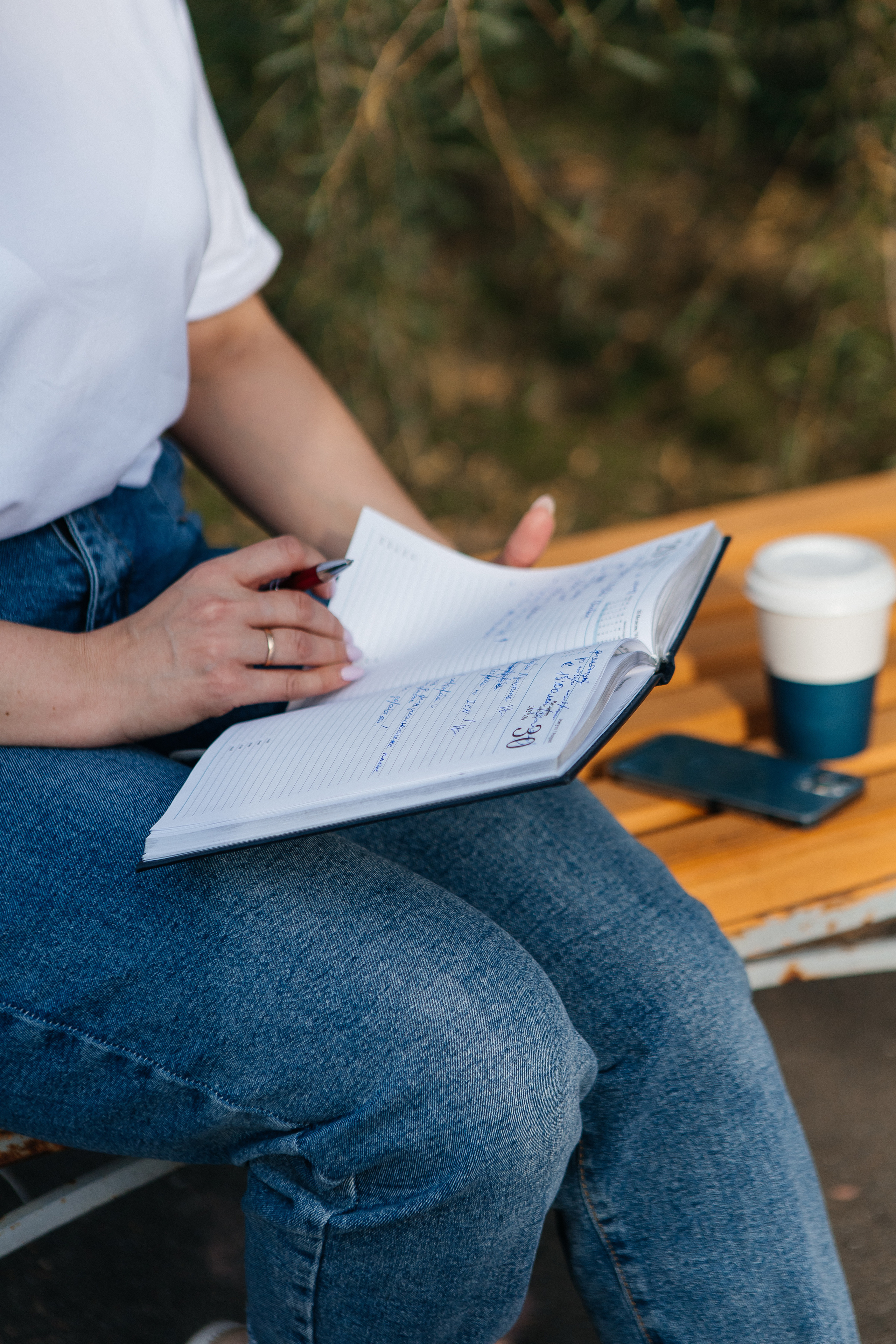 Контент-съёмка для финансового советника Любовь Черёмина. Контент-фотограф в Абакане Наталья Нагибина