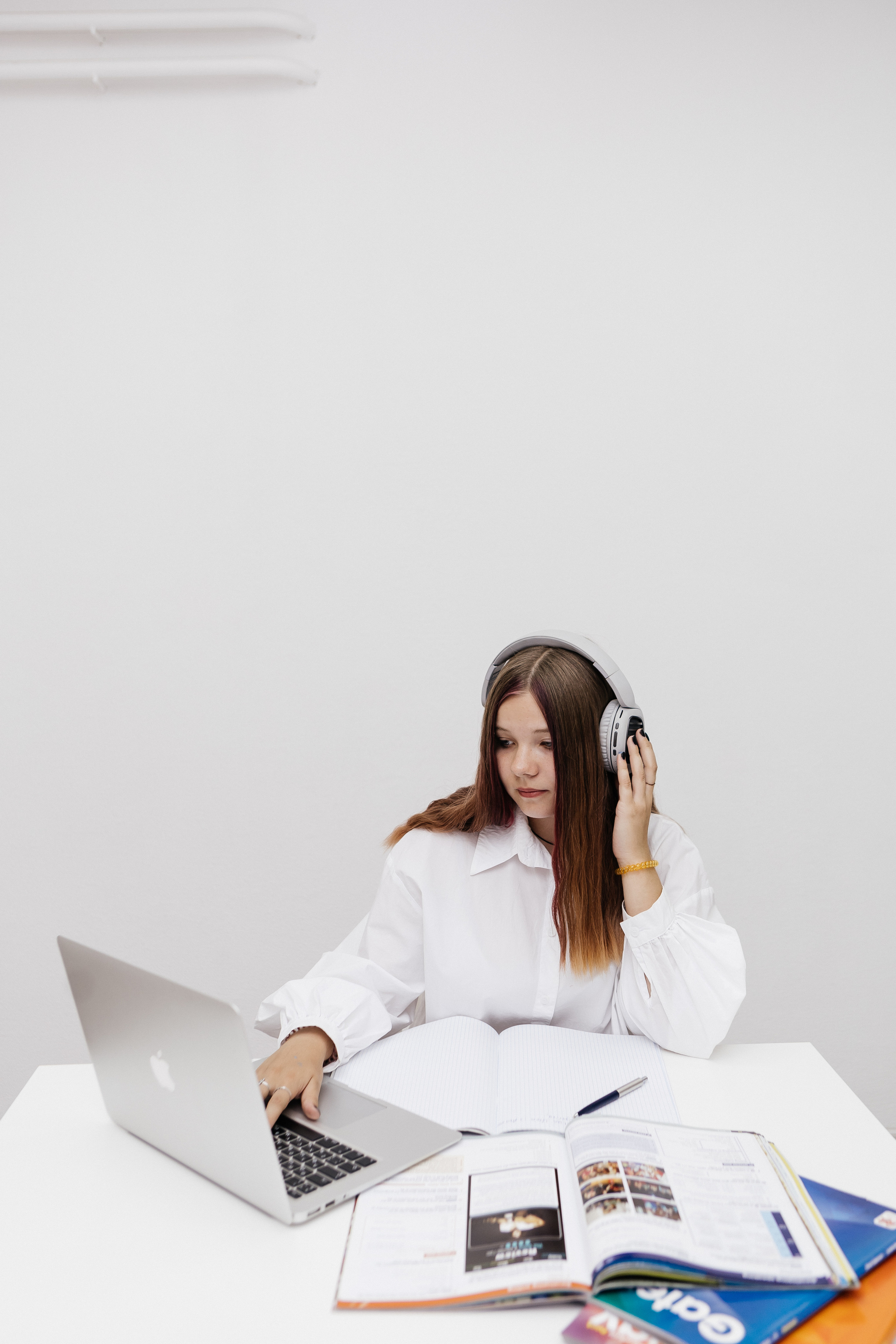 Контент-сьёмка для языкового центра Neuroland. Контент-фотограф в Абакане Наталья Нагибина