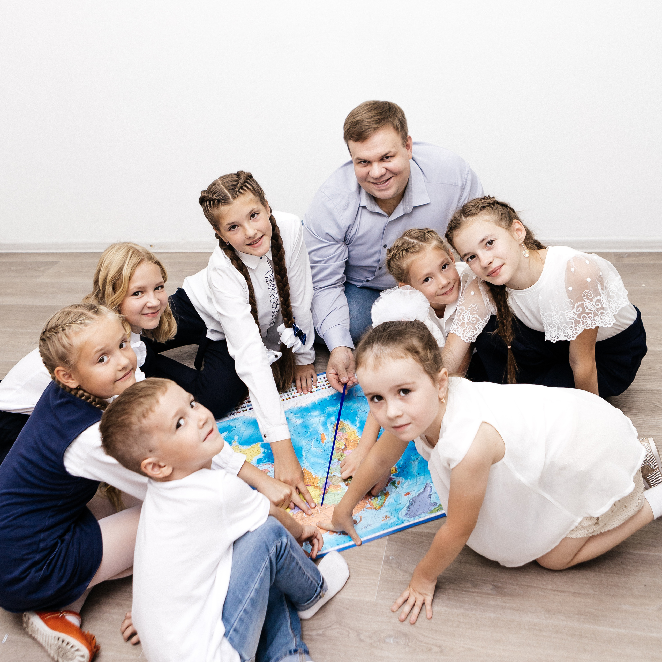 Контент-сьёмка для языкового центра Neuroland. Контент-фотограф в Абакане Наталья Нагибина