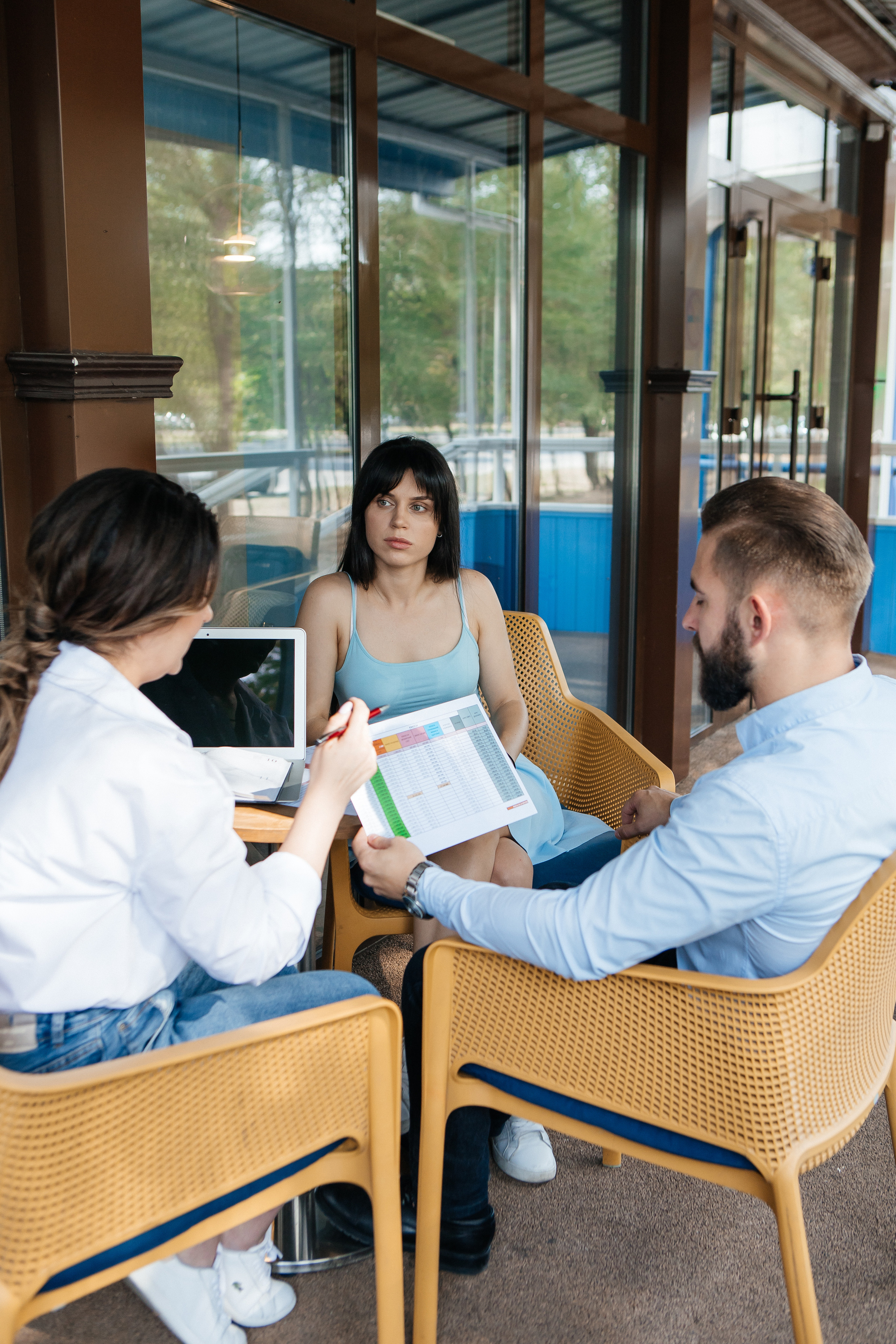 Контент-съёмка для финансового советника Любовь Черёмина. Контент-фотограф в Абакане Наталья Нагибина