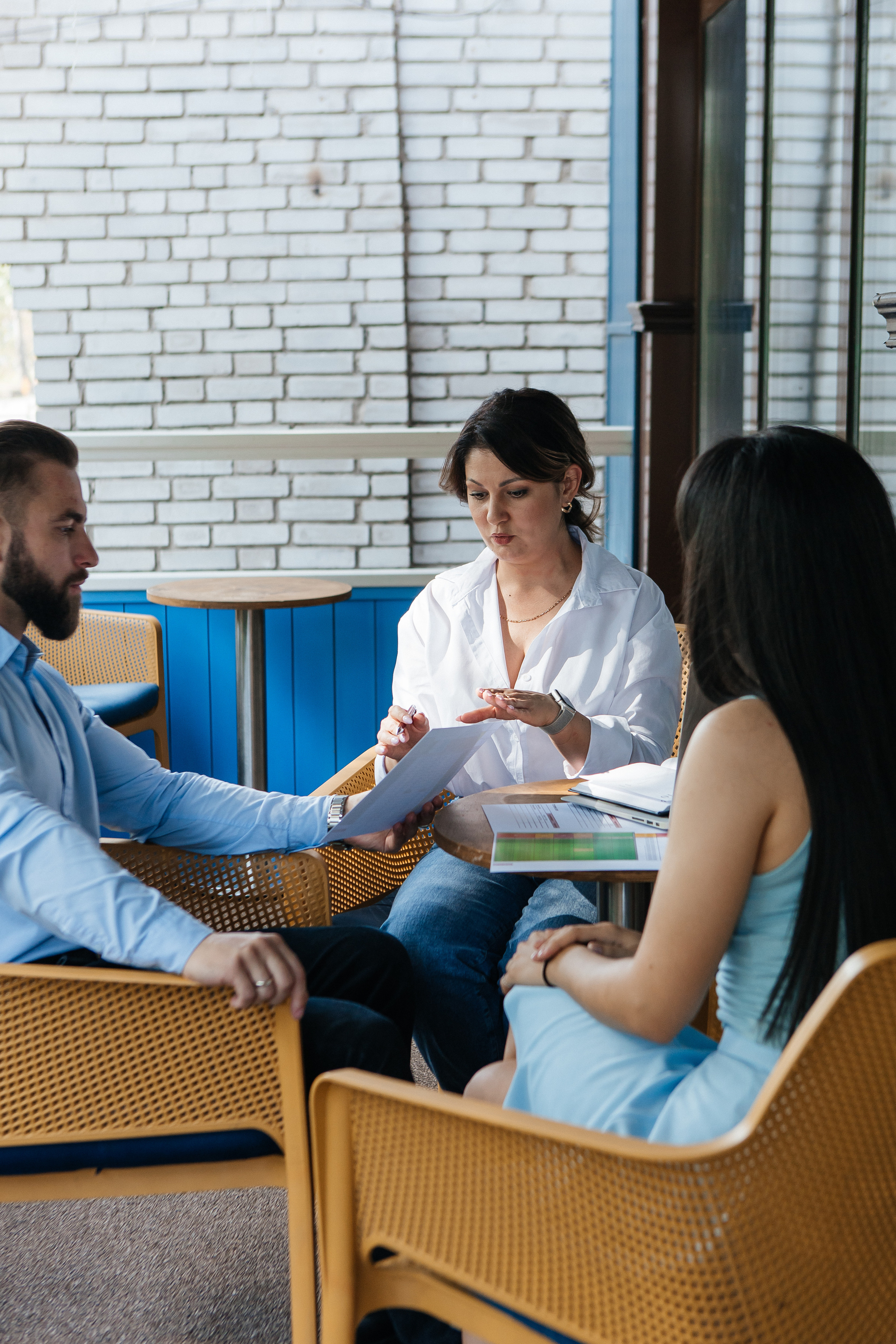 Контент-съёмка для финансового советника Любовь Черёмина. Контент-фотограф в Абакане Наталья Нагибина