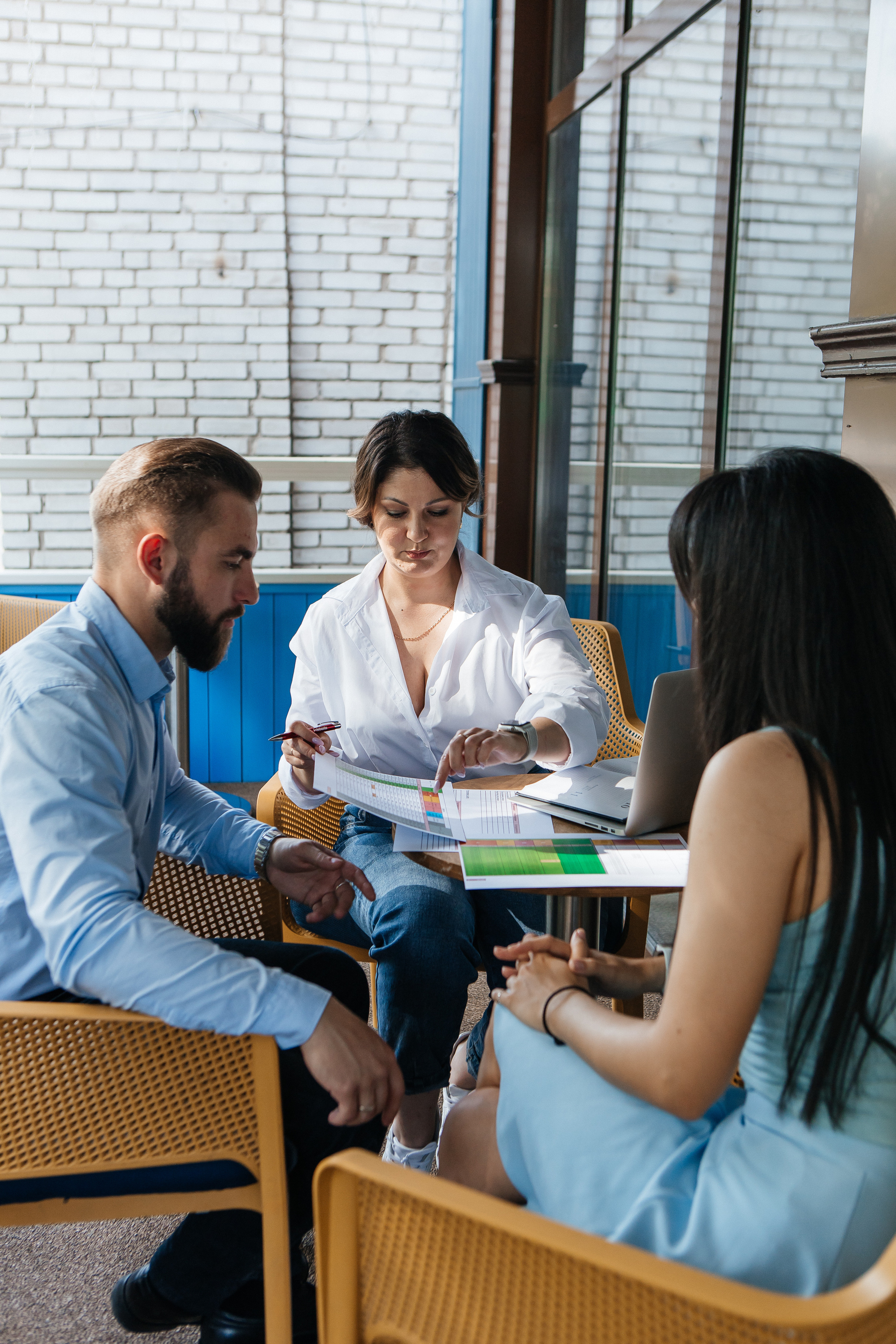 Контент-съёмка для финансового советника Любовь Черёмина. Контент-фотограф в Абакане Наталья Нагибина