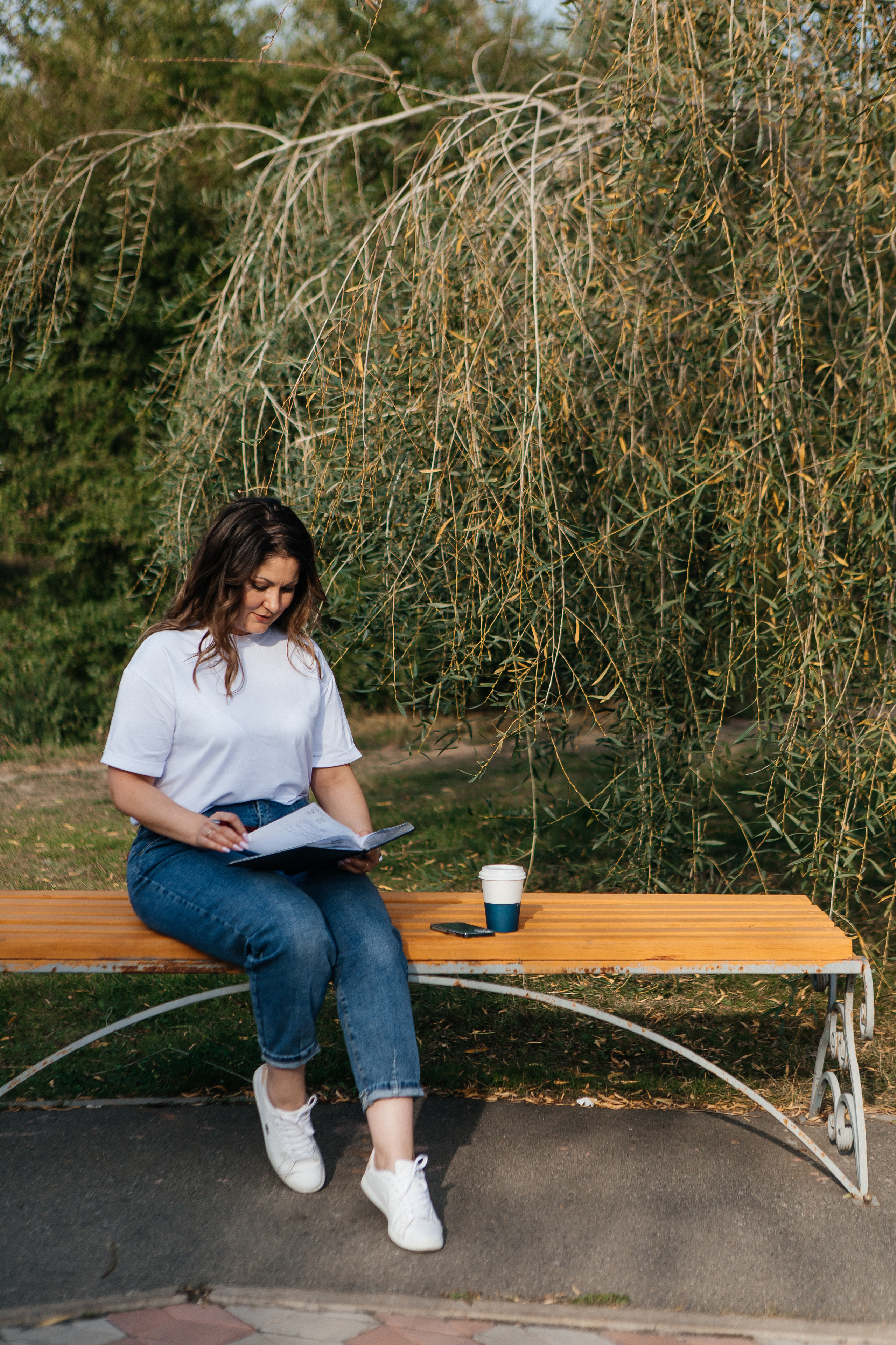 Контент-съёмка для финансового советника Любовь Черёмина. Контент-фотограф в Абакане Наталья Нагибина