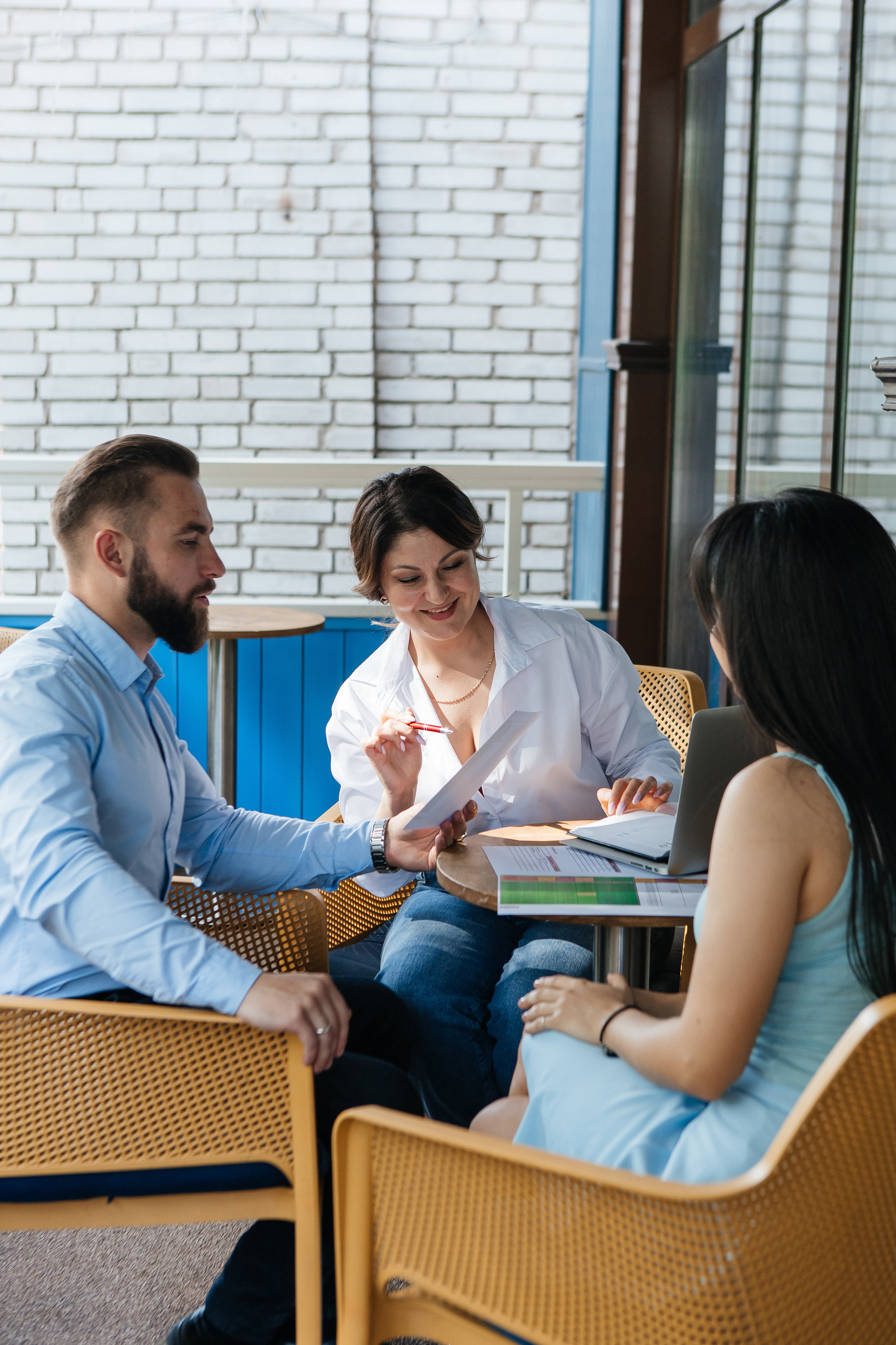 Контент-съёмка для финансового советника Любовь Черёмина. Контент-фотограф в Абакане Наталья Нагибина