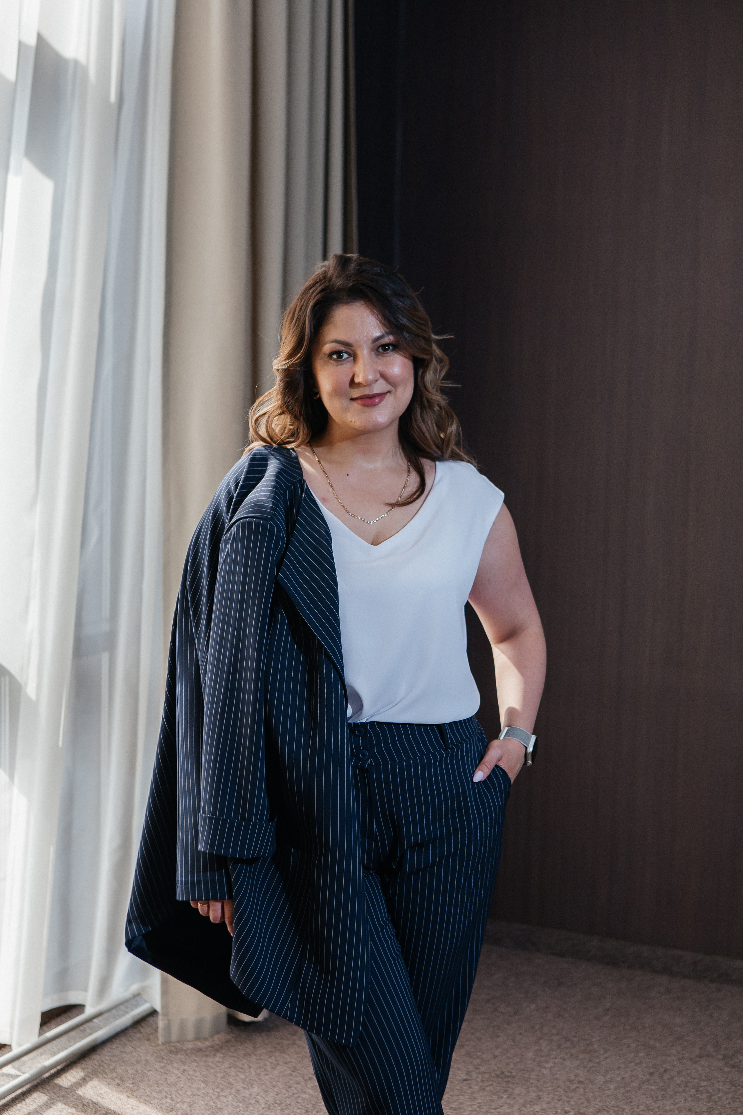 Контент-съёмка для финансового советника Любовь Черёмина. Контент-фотограф в Абакане Наталья Нагибина