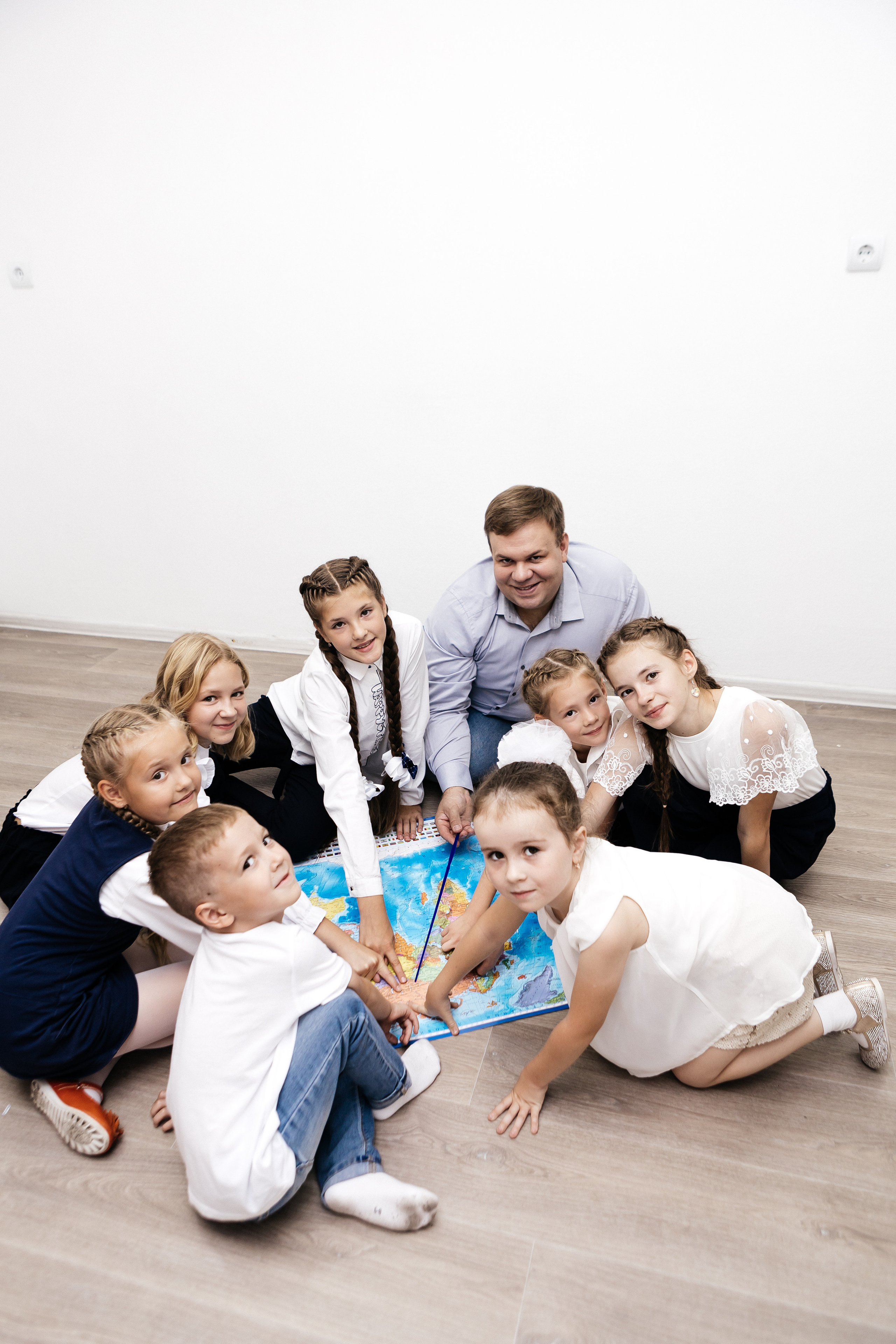 Контент-сьёмка для языкового центра Neuroland. Контент-фотограф в Абакане Наталья Нагибина