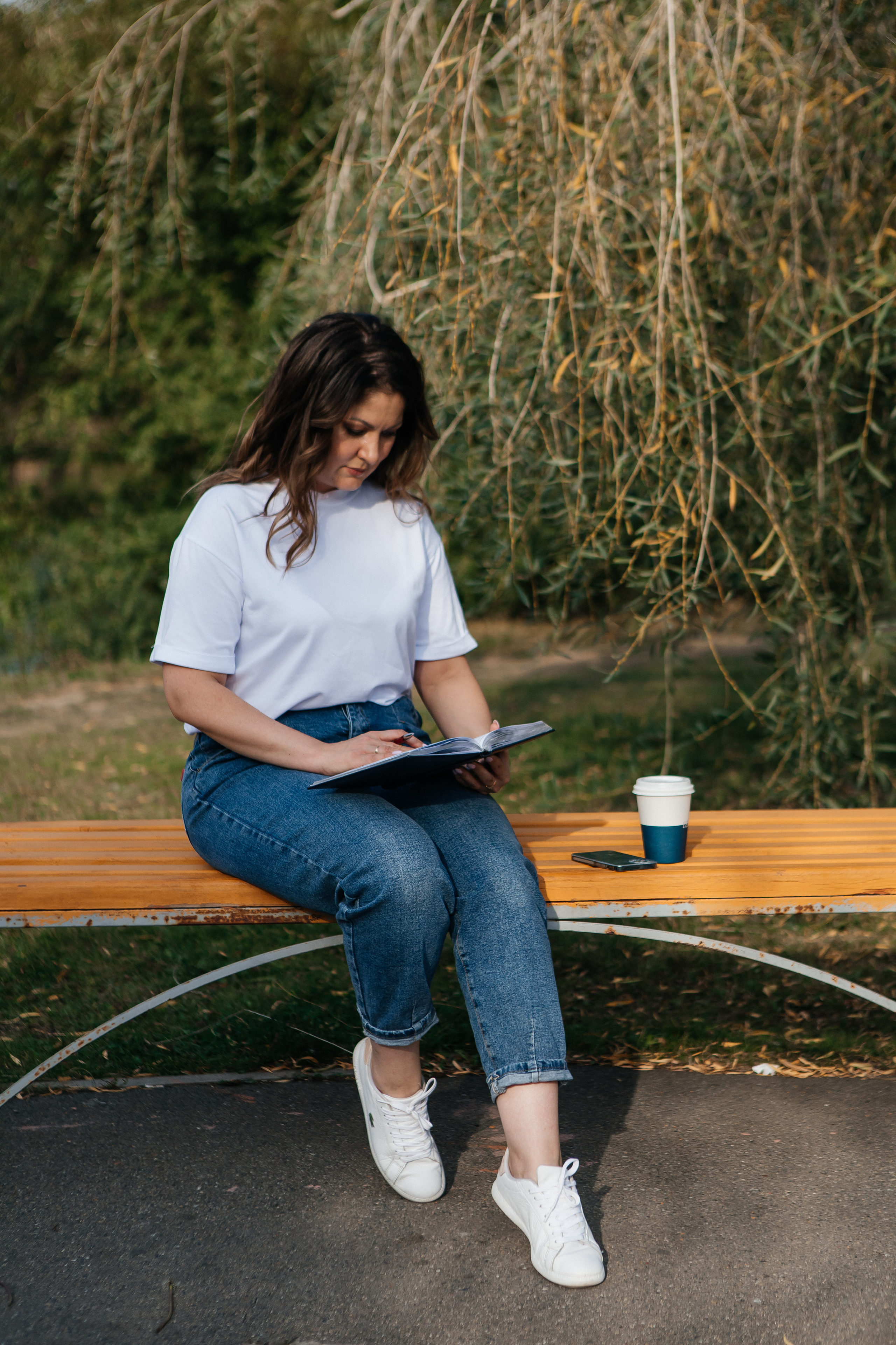 Контент-съёмка для финансового советника Любовь Черёмина. Контент-фотограф в Абакане Наталья Нагибина