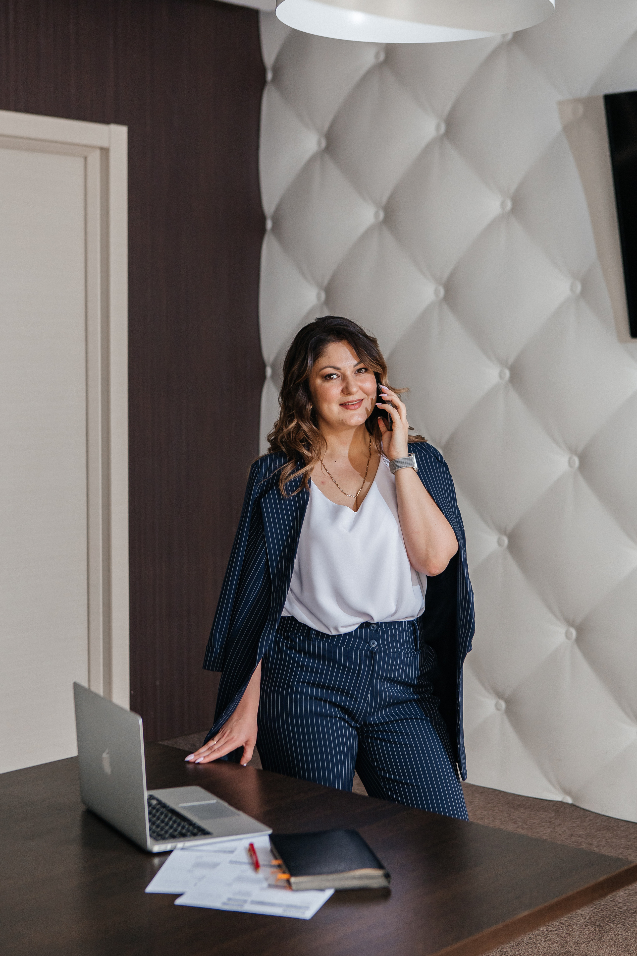 Контент-съёмка для финансового советника Любовь Черёмина. Контент-фотограф в Абакане Наталья Нагибина