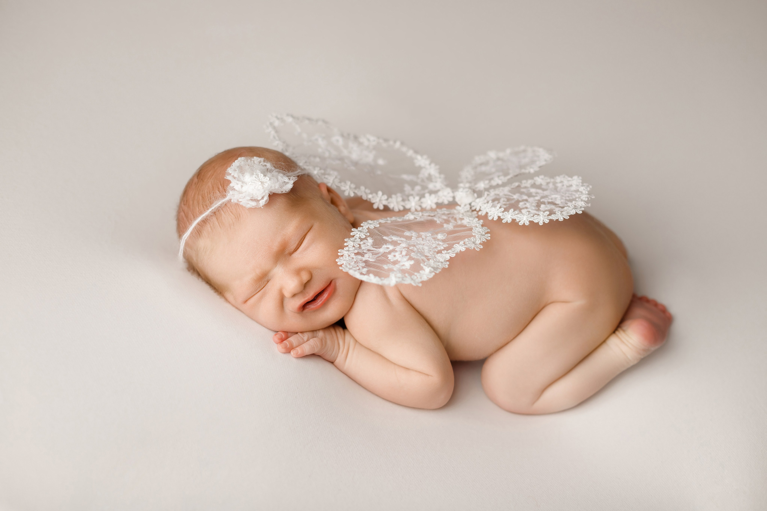 Новорожденные (5-14 дней). Фотограф новорождённых Ярославль. Детский и семейный фотограф Анна Салова