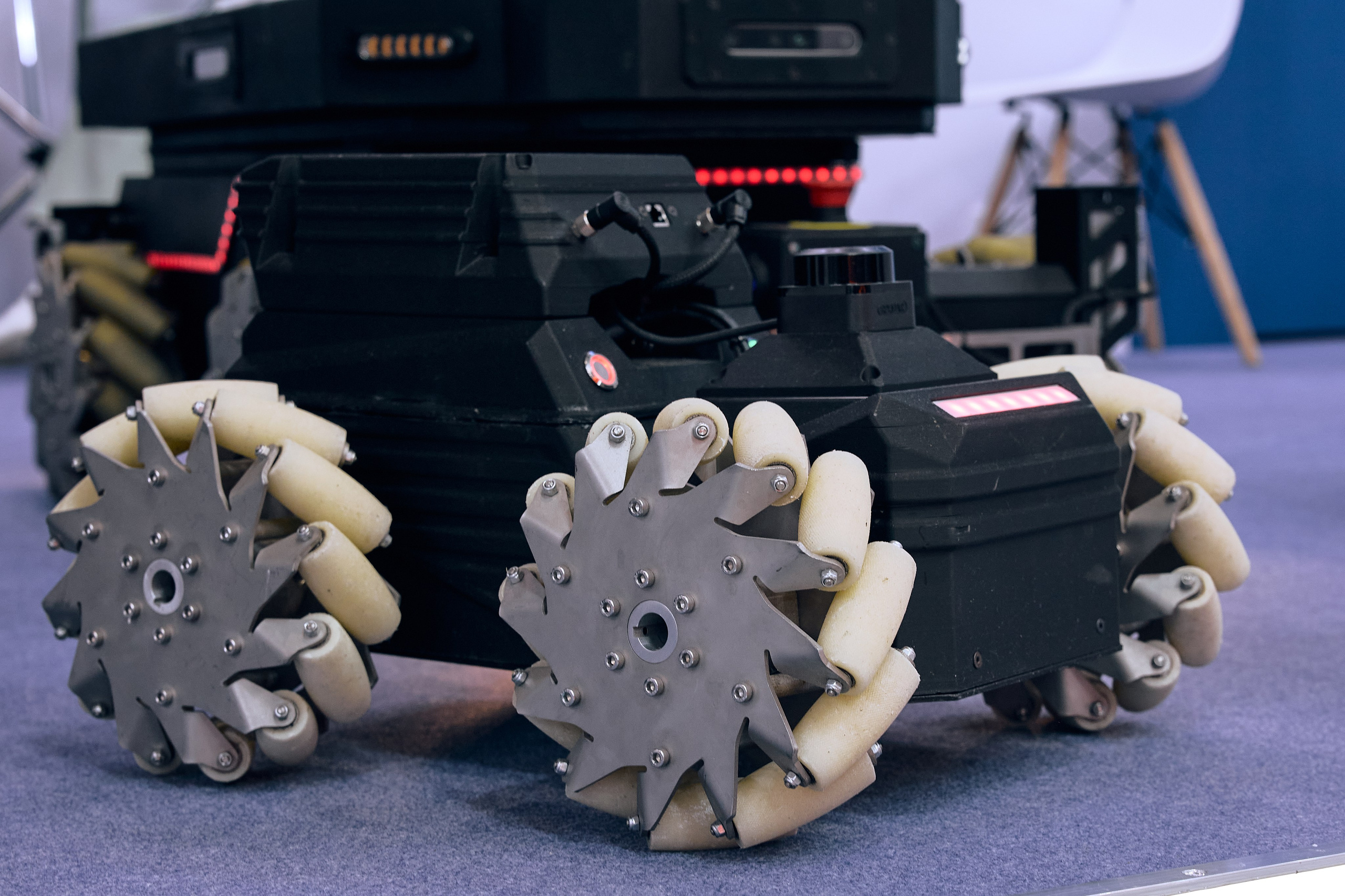 Иннопром-2025. Предметный и репортажный фотограф Алексей Кротов