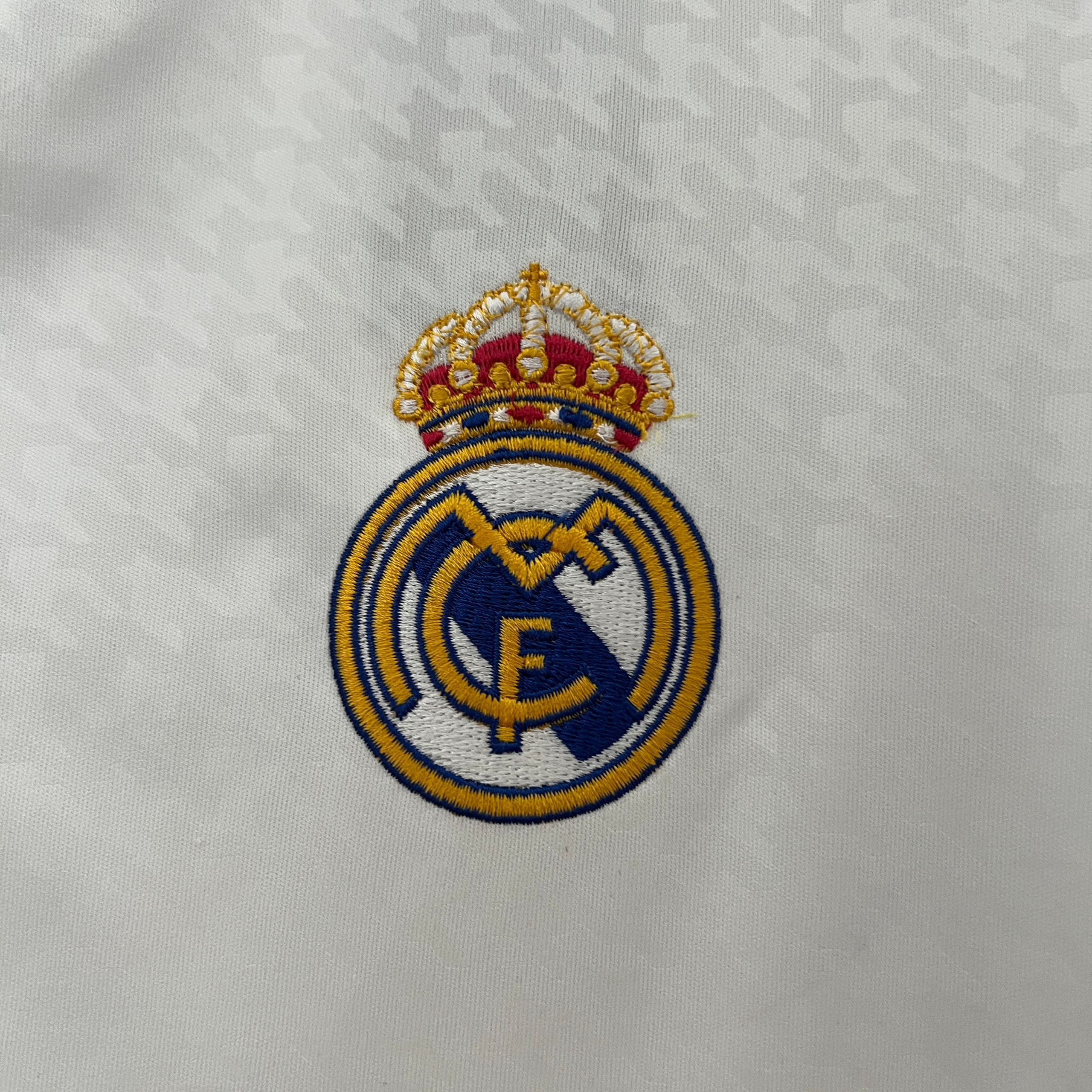 Купить домашнюю футболку Real Madrid 2024-2025. Футбольный магазин — ssw_magazin