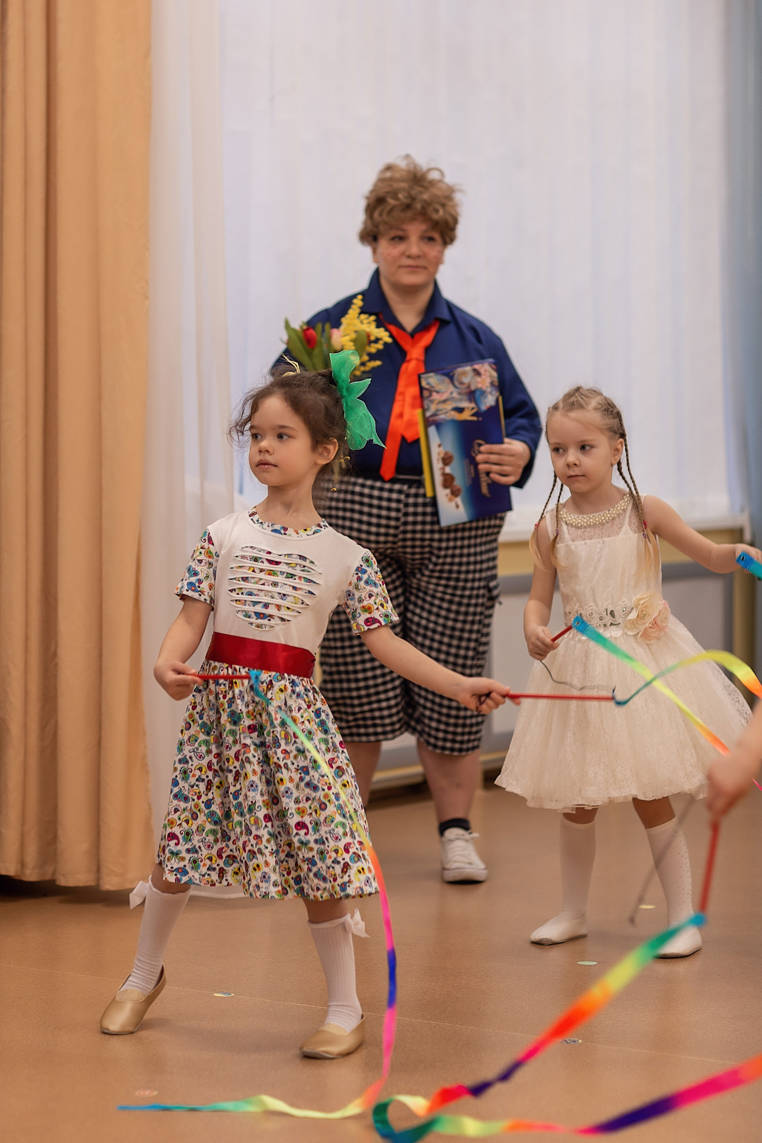 Весенний утренник_старшая группа_2025. Семейный фотограф в Санкт-Петербурге