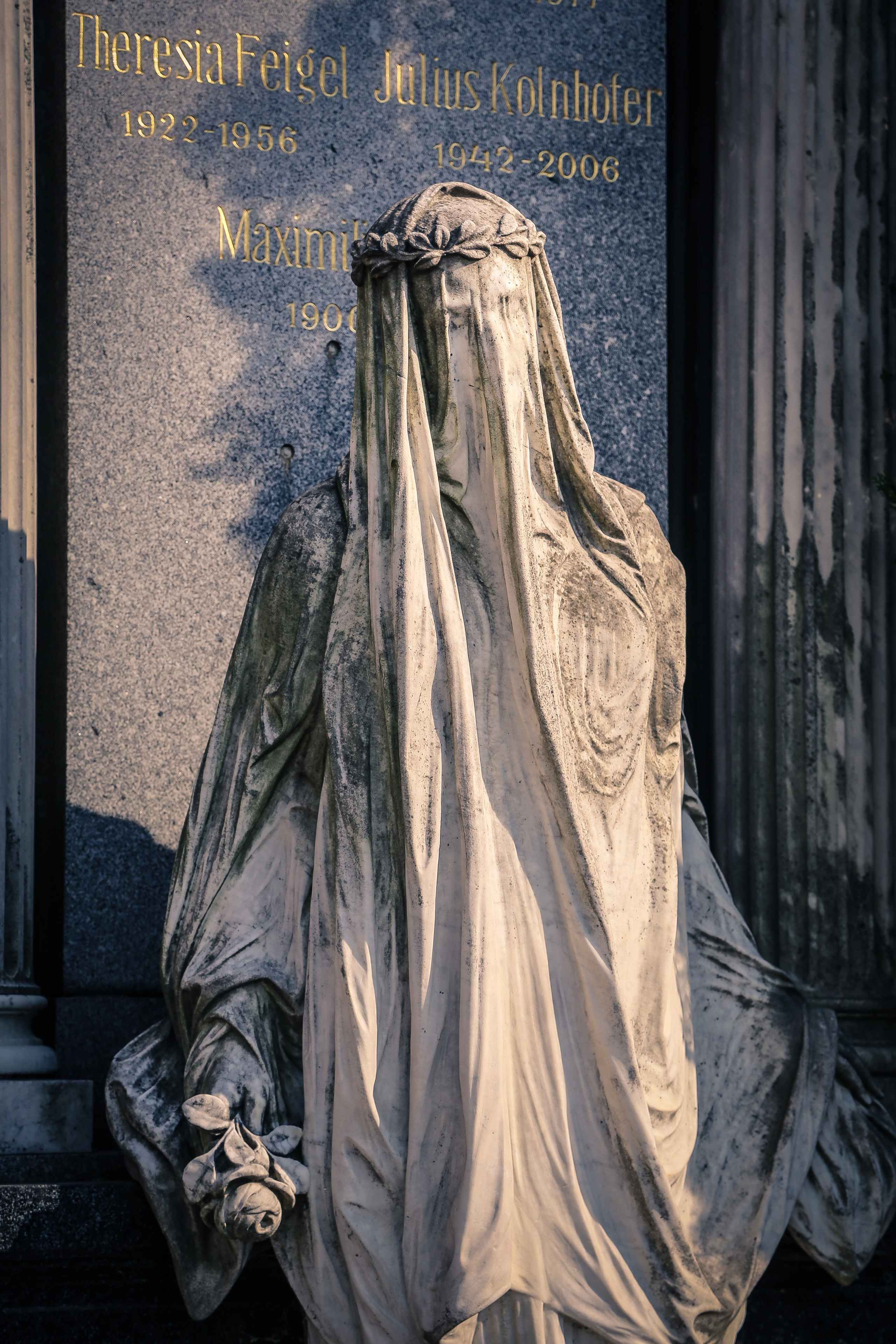 Австрия: Вена — Юденплатц и Центральной кладбище. Дарья Письменюк / Darya Leitstern — фотограф, музыкант, журналист, путешественник