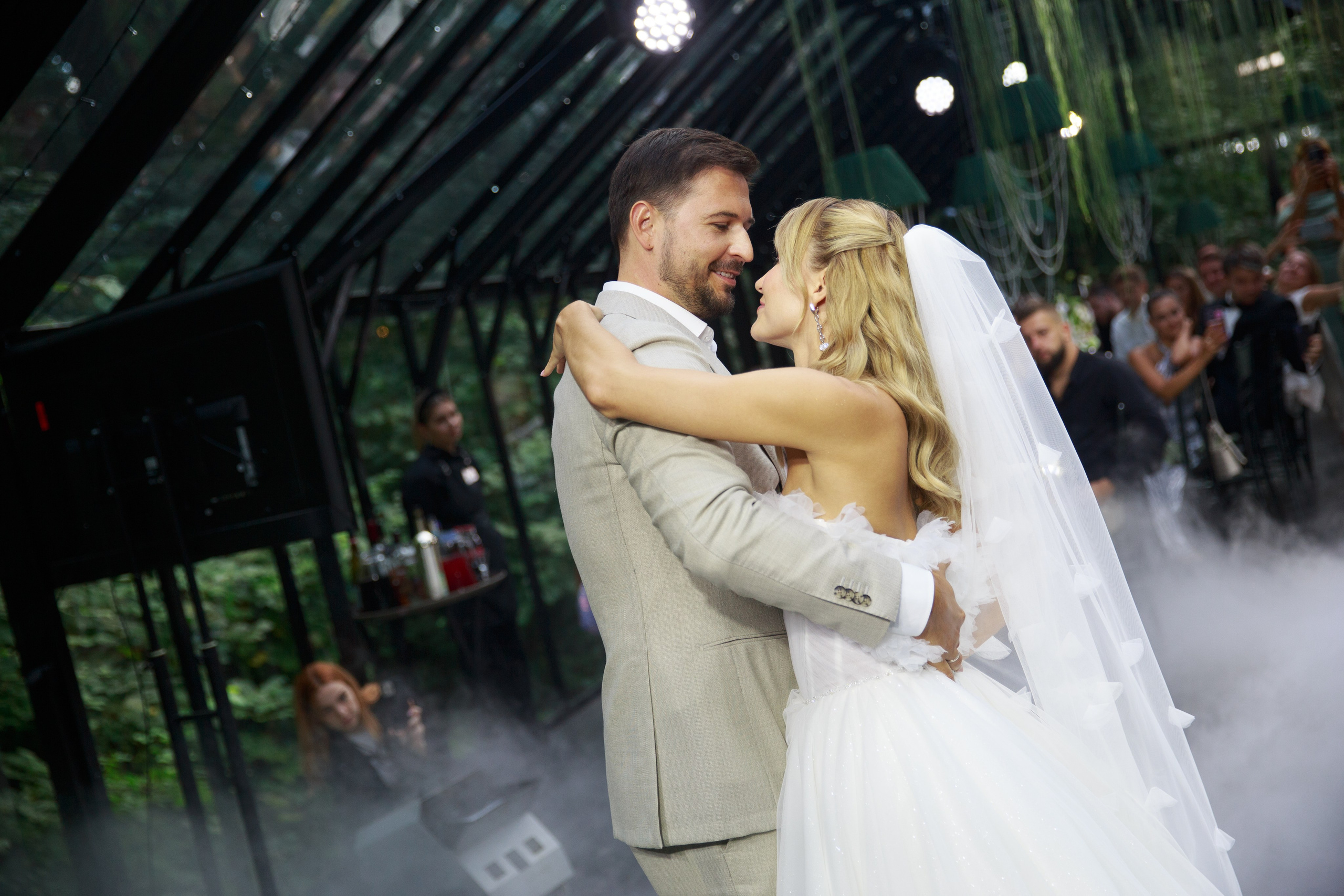 Элегантная летняя свадьба Галины и Дмитрия. Фотограф в Москве Владимир Осиченко — портреты, мероприятия, репортажи