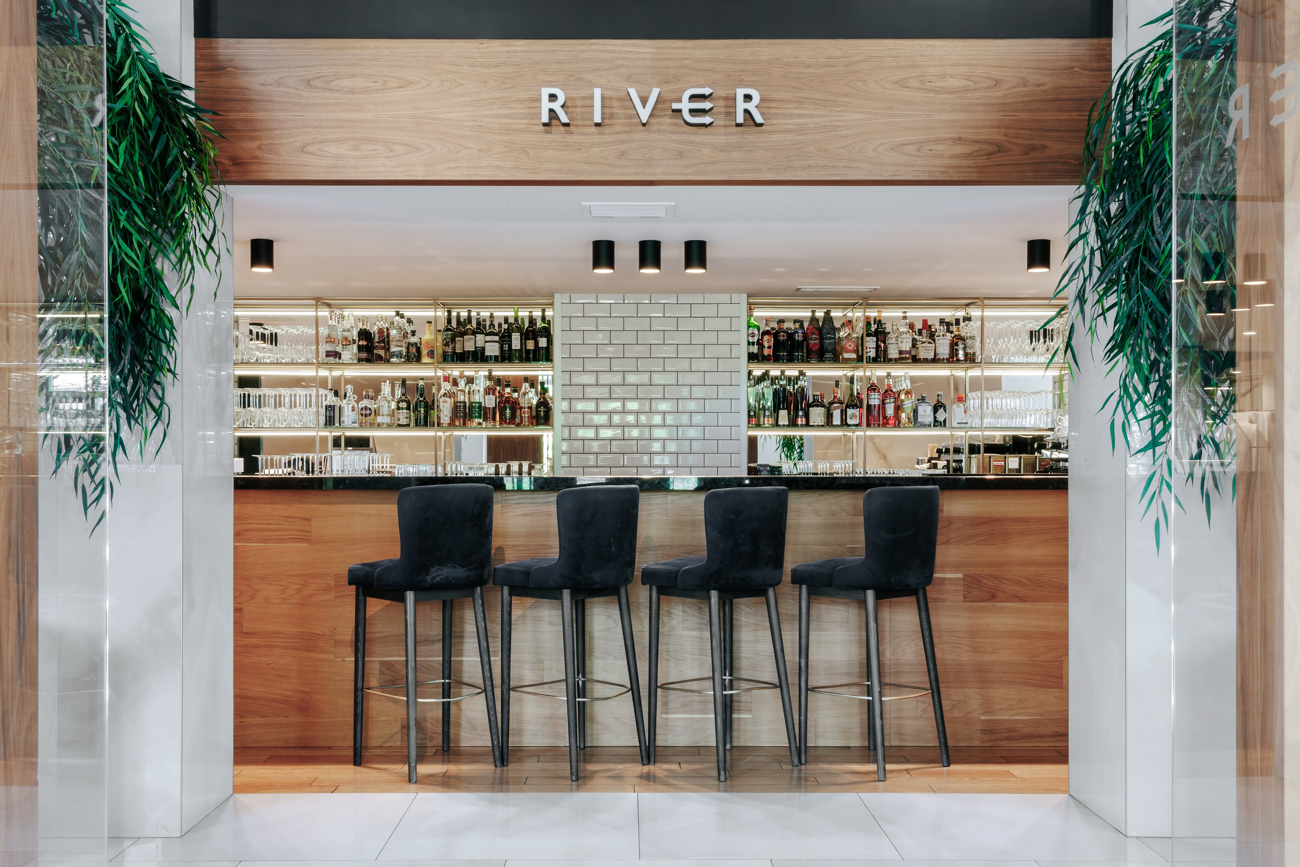 River & Wine Story. Репортажный фотограф в Санкт-Петербурге Жолудев Владислав