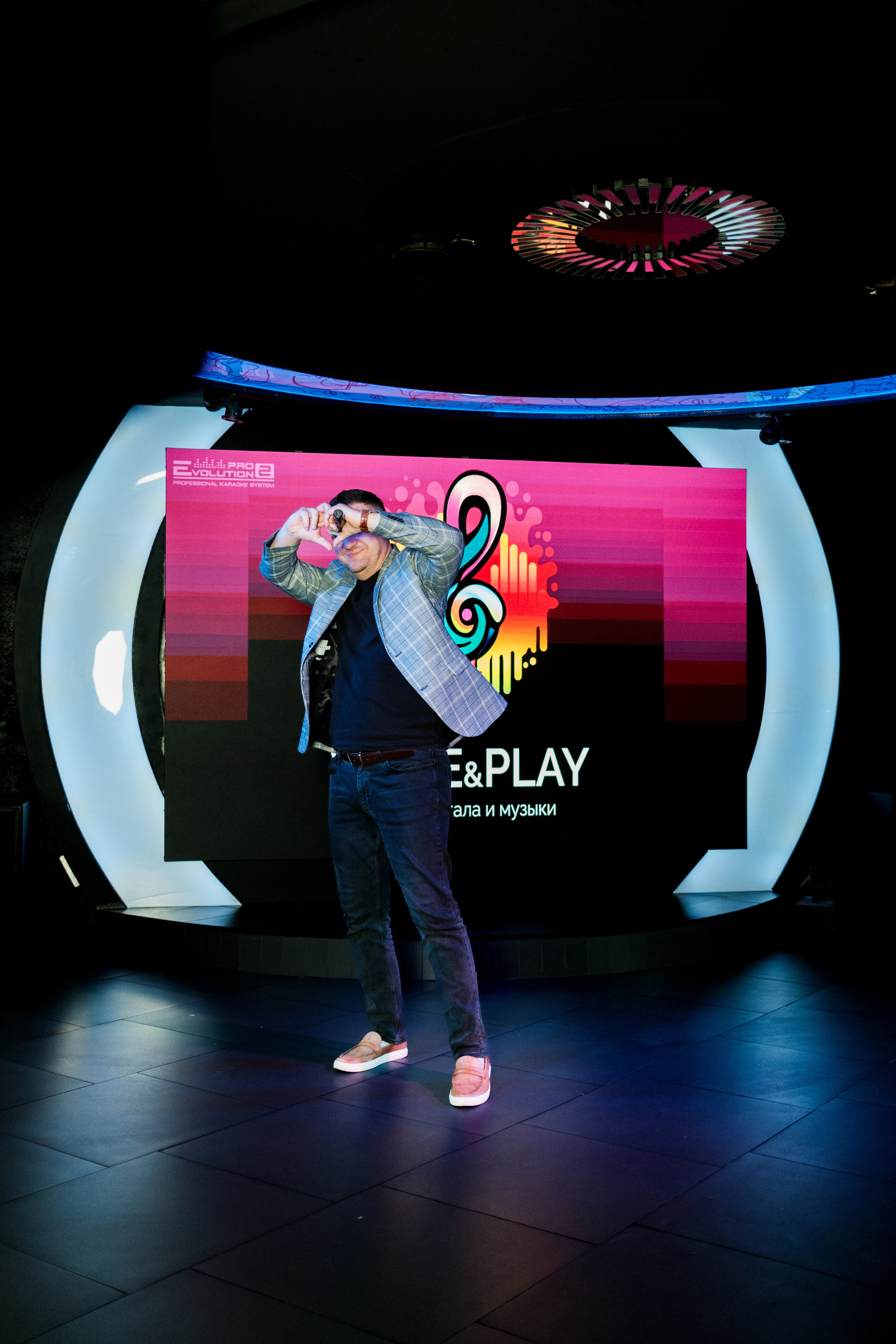 Voice&Play | караоке-бар ГОСТИ. Свадебный и репортажной фотограф Денис Ожигин в Краснодаре и Краснодарском крае