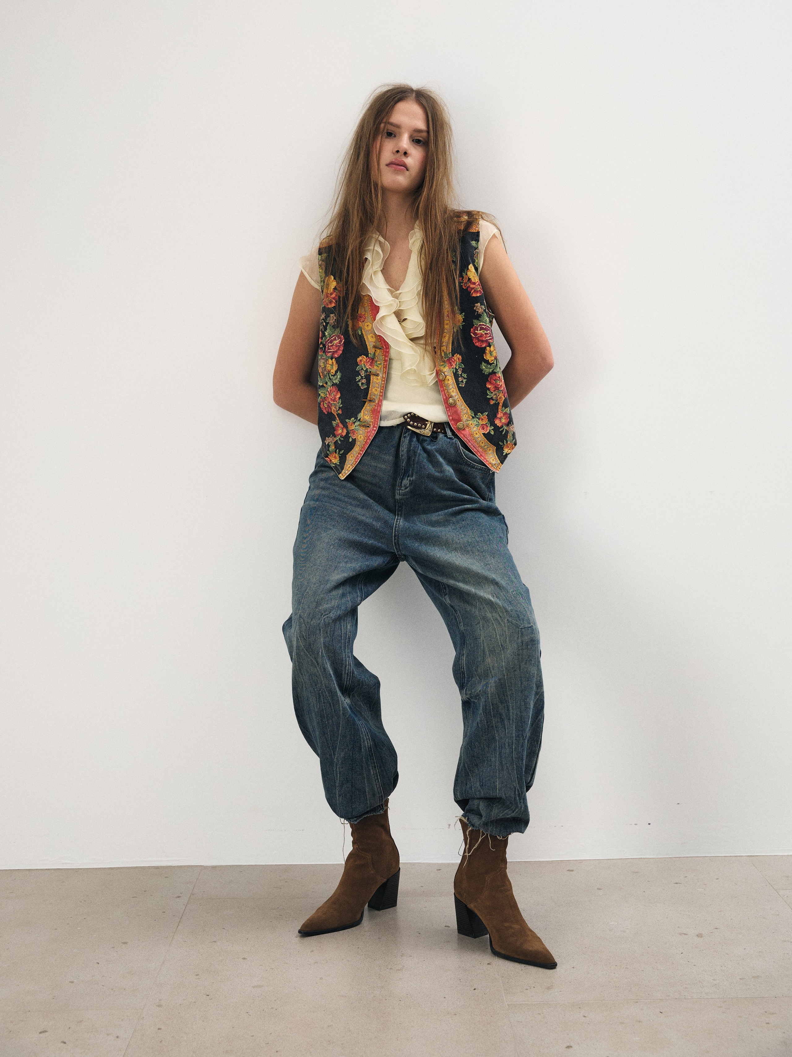 Lookbook. Фотограф в Москве и Сургуте Алла Лесовая. Снимаю каталог для брендов и индивидуальные портреты для людей