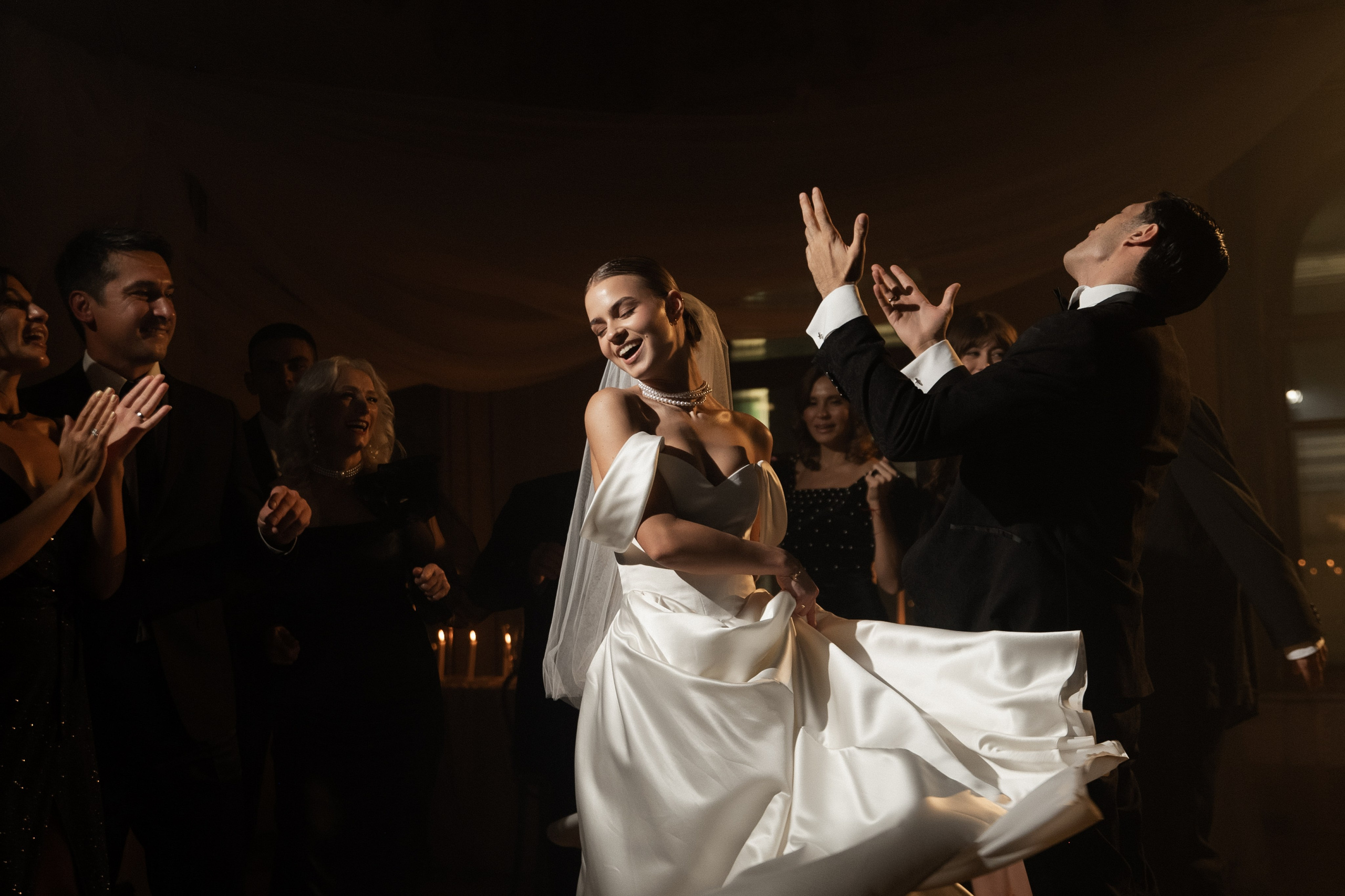 Камерный свадебный ужин при свечах в старинном особняке в фотостудии 21. Kult. Ярослава Ерина — свадебный фотограф в Москве