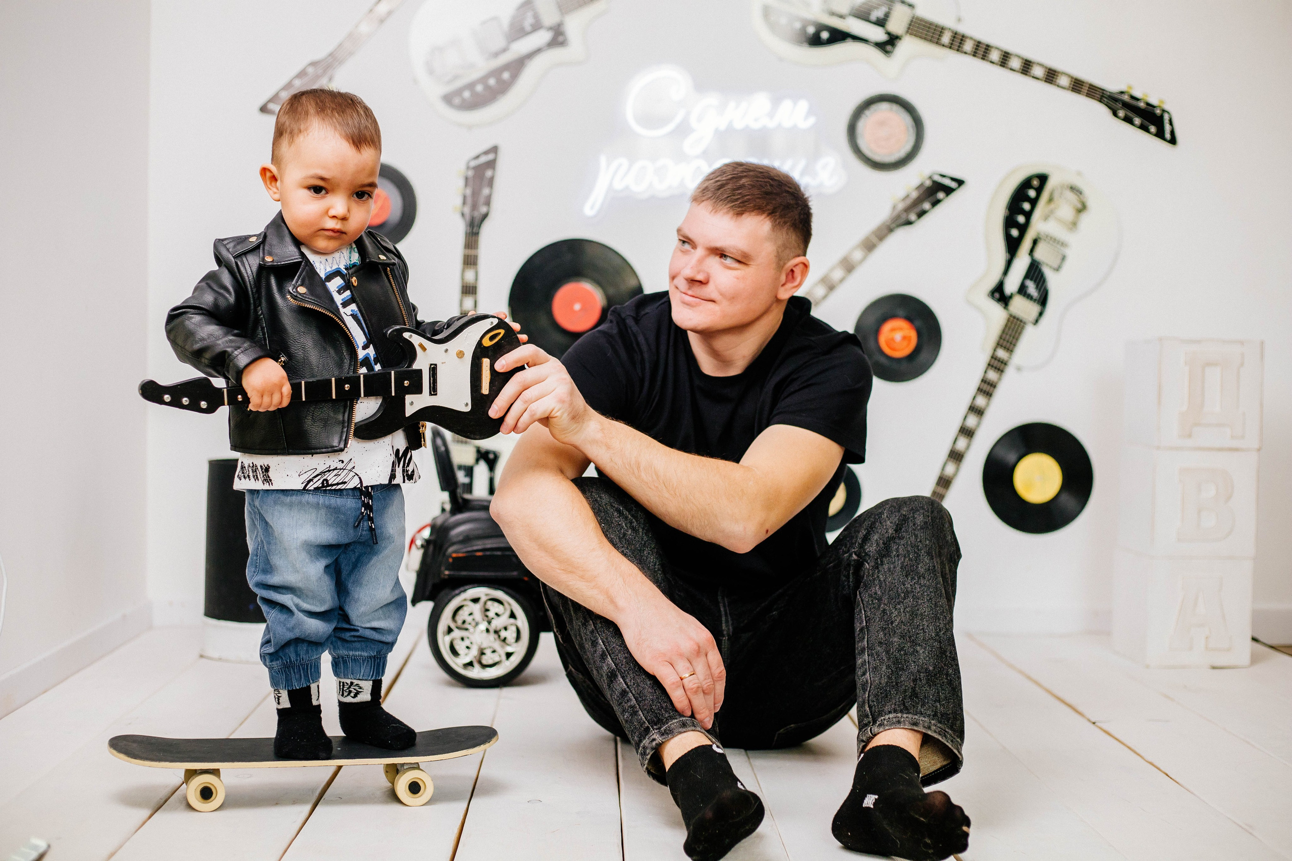 Лев с семьей. Рыжова Тамара