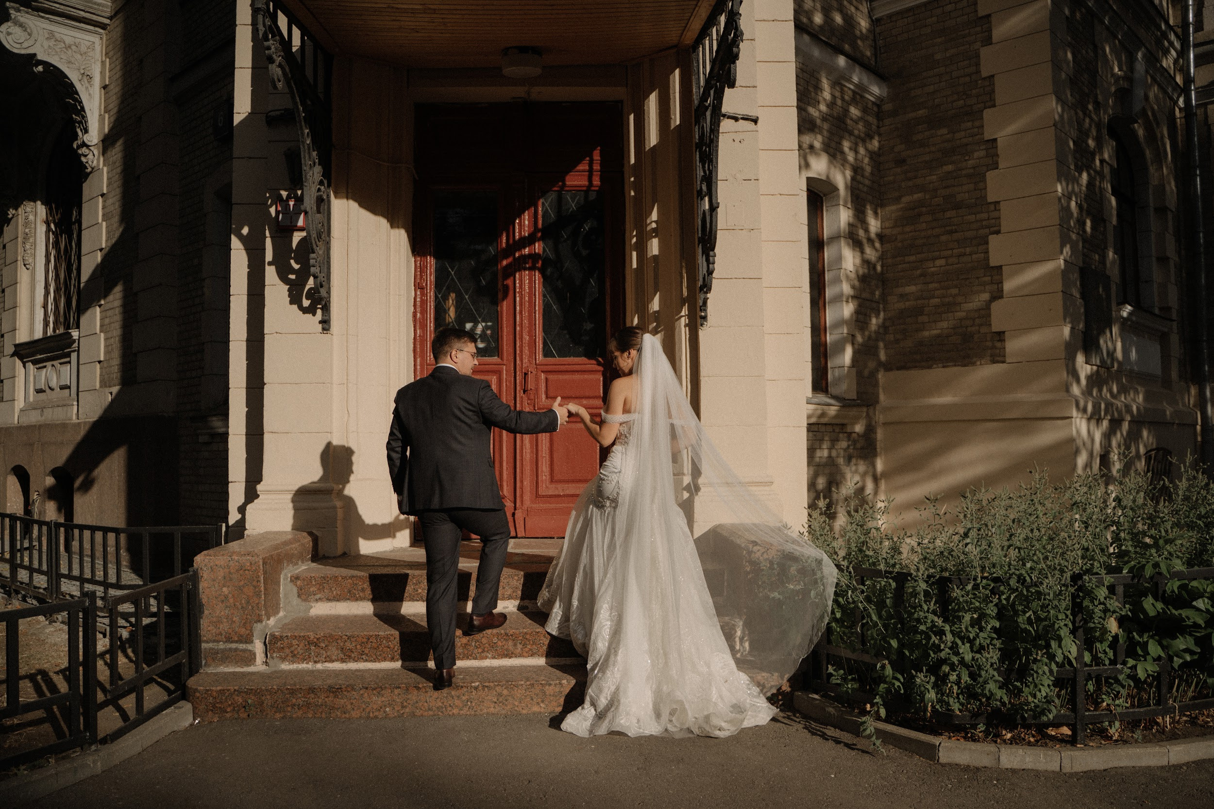 Александр и Алина. Роспись и камерный ужин. Организация и координация свадебных и семейных торжеств