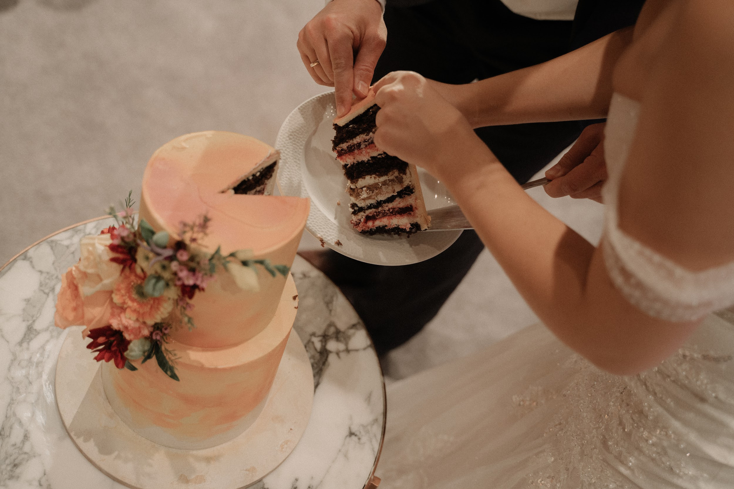 Александр и Алина. Роспись и камерный ужин. Организация и координация свадебных и семейных торжеств